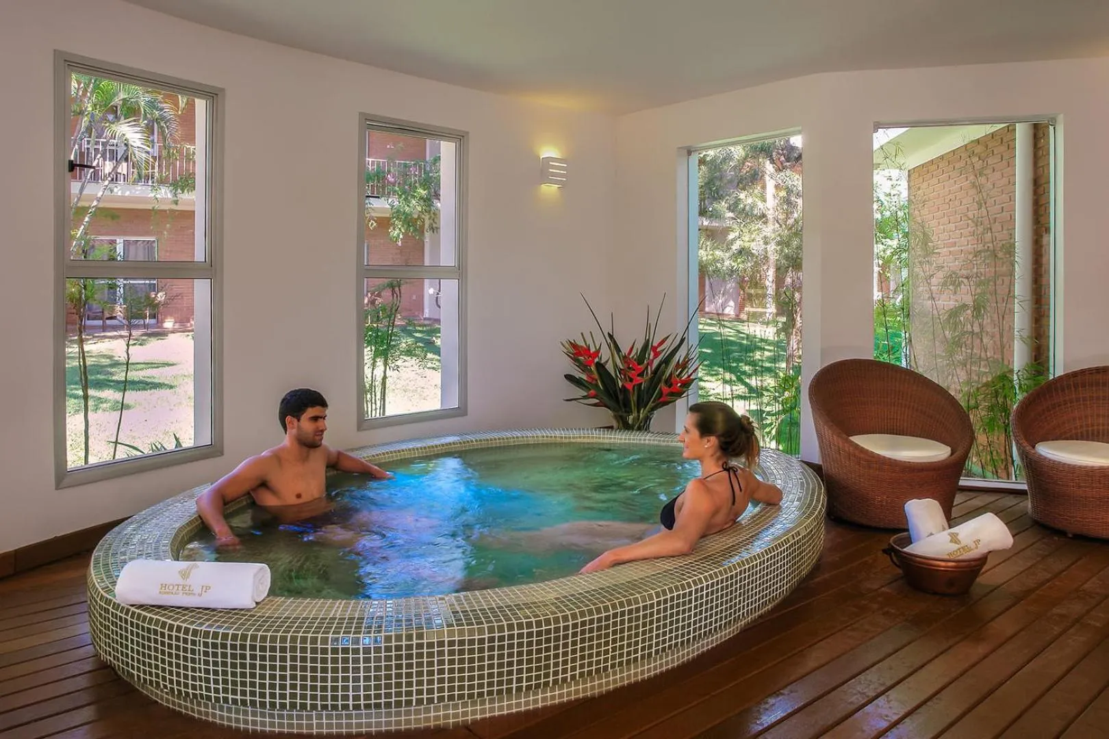 Hot Tub in Hotel JP Ribeirão Preto Resort & Convenções by Nacional Inn