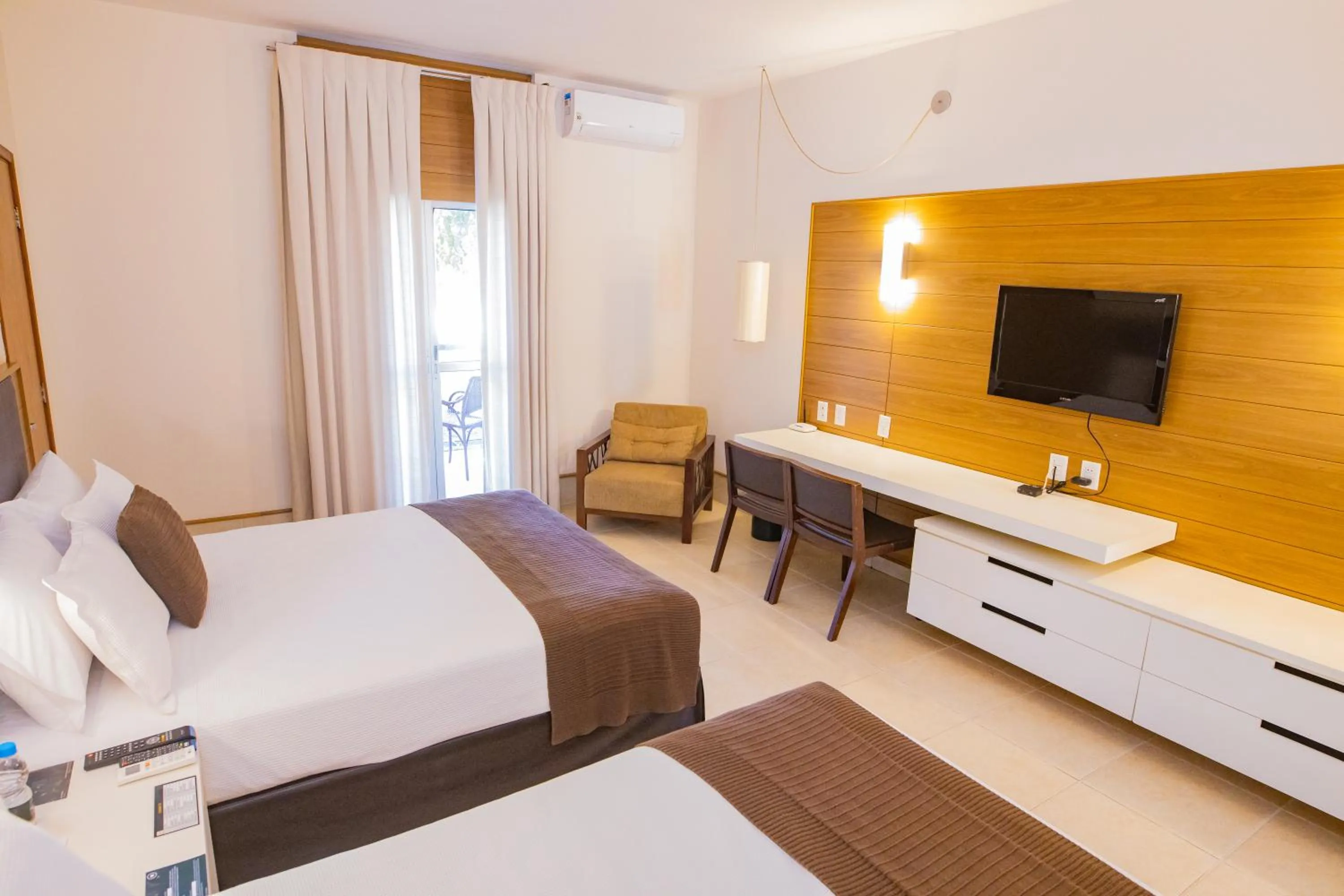 Bedroom, Bed in Hotel JP Ribeirão Preto Resort & Convenções by Nacional Inn