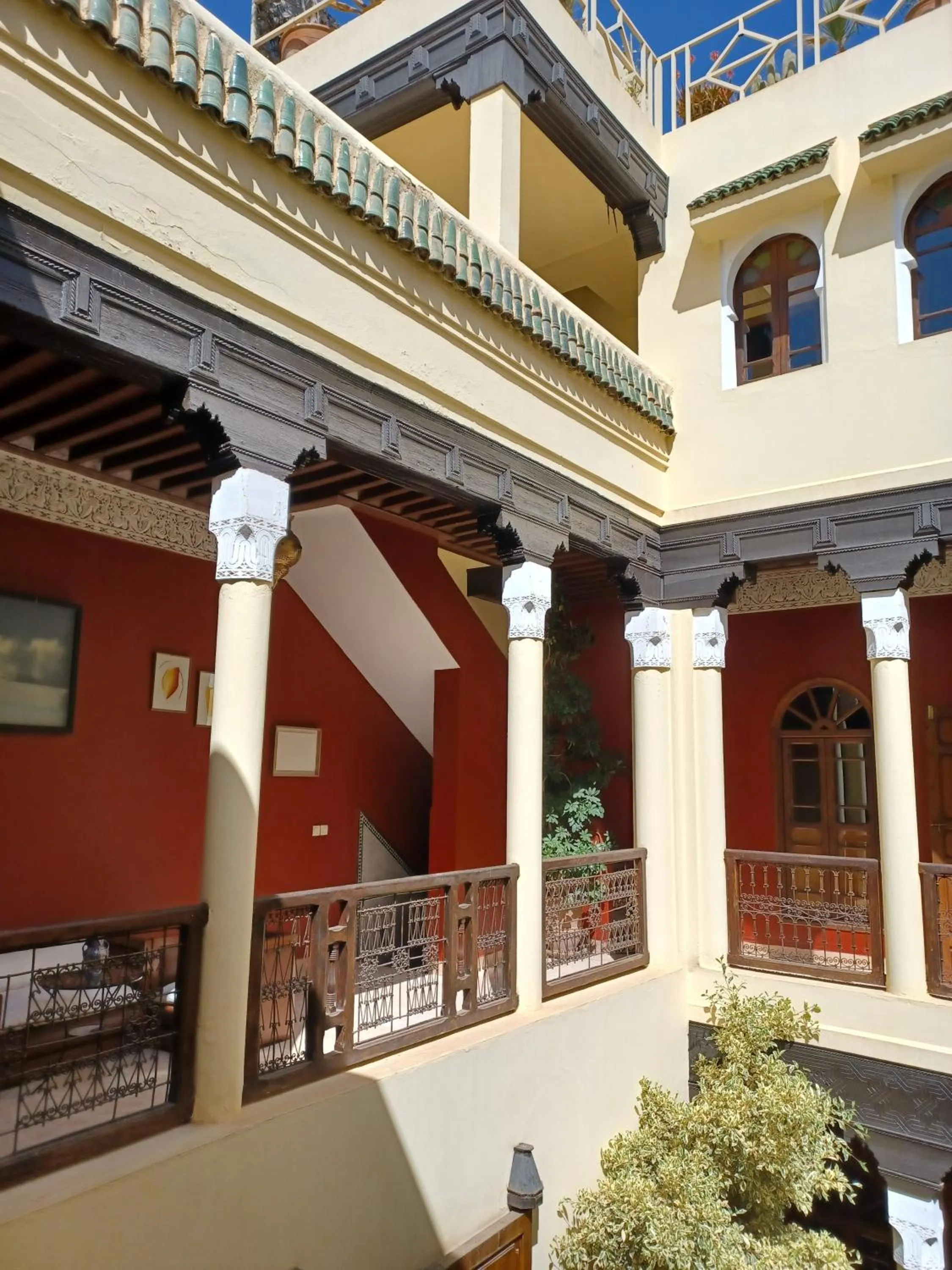 Property building in Dar Taliwint