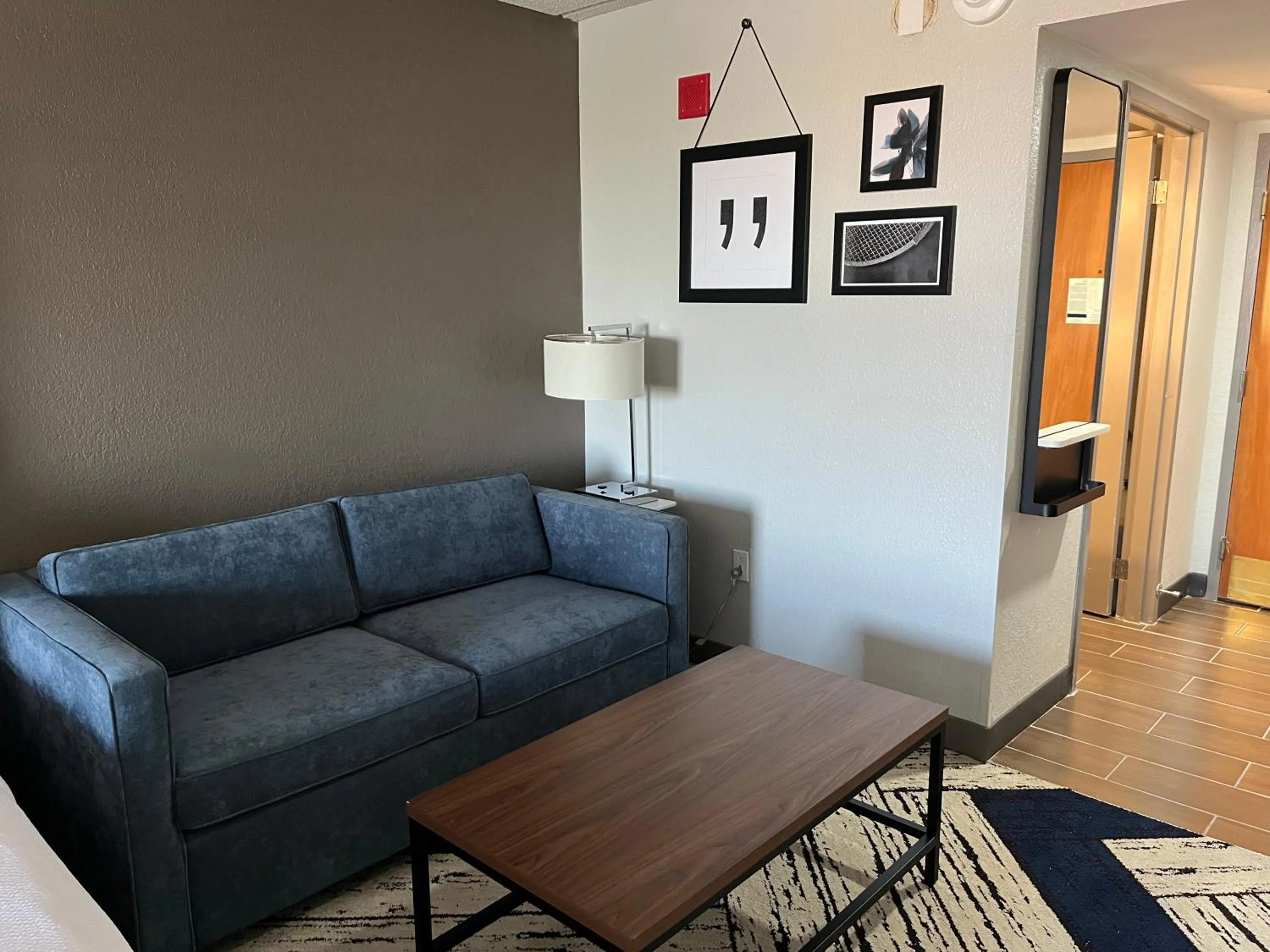 Photo of the whole room in Sky Point Hotel & Suites - Atlanta Airport