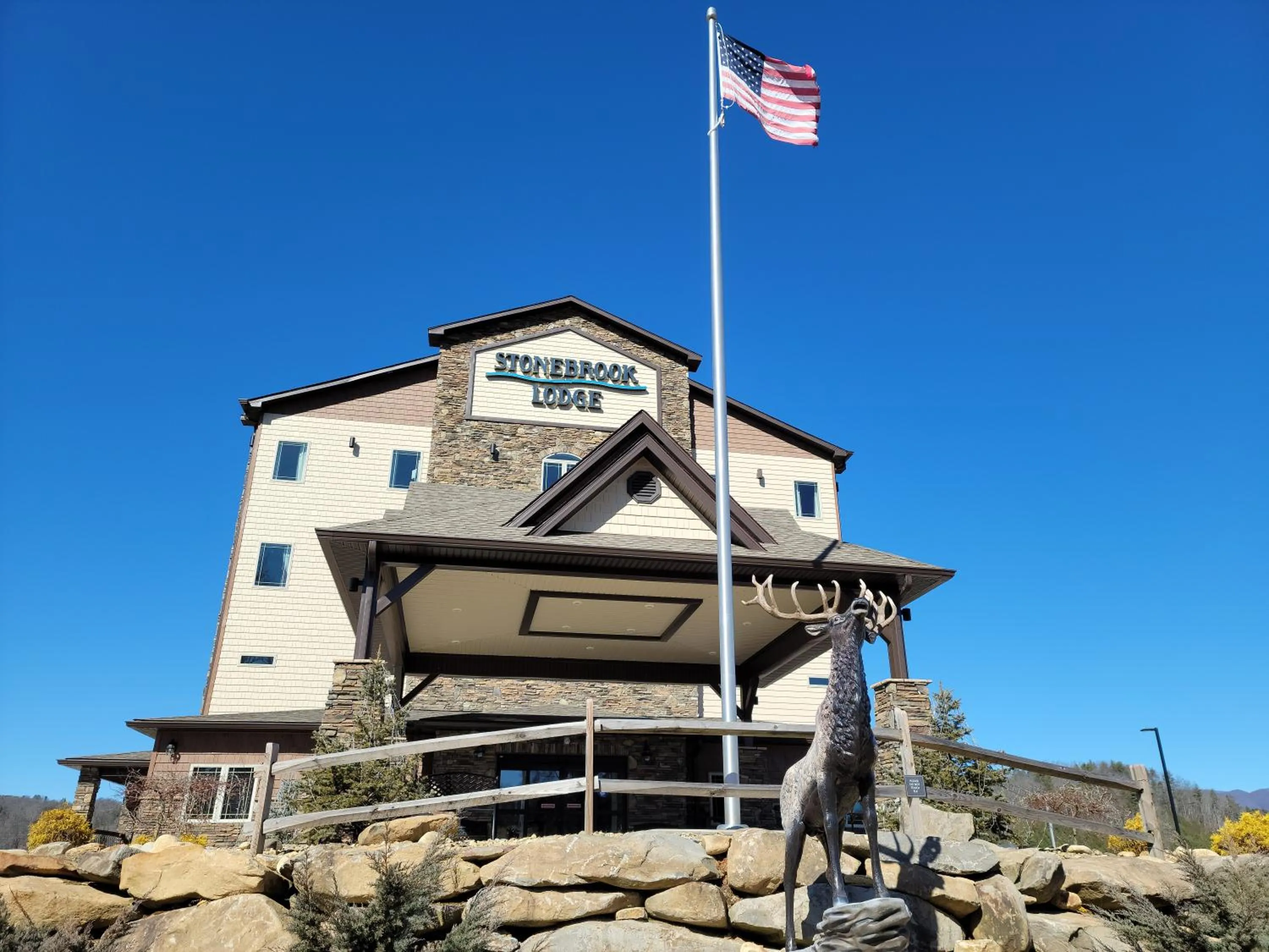 Property building in Stonebrook Lodge Murphy