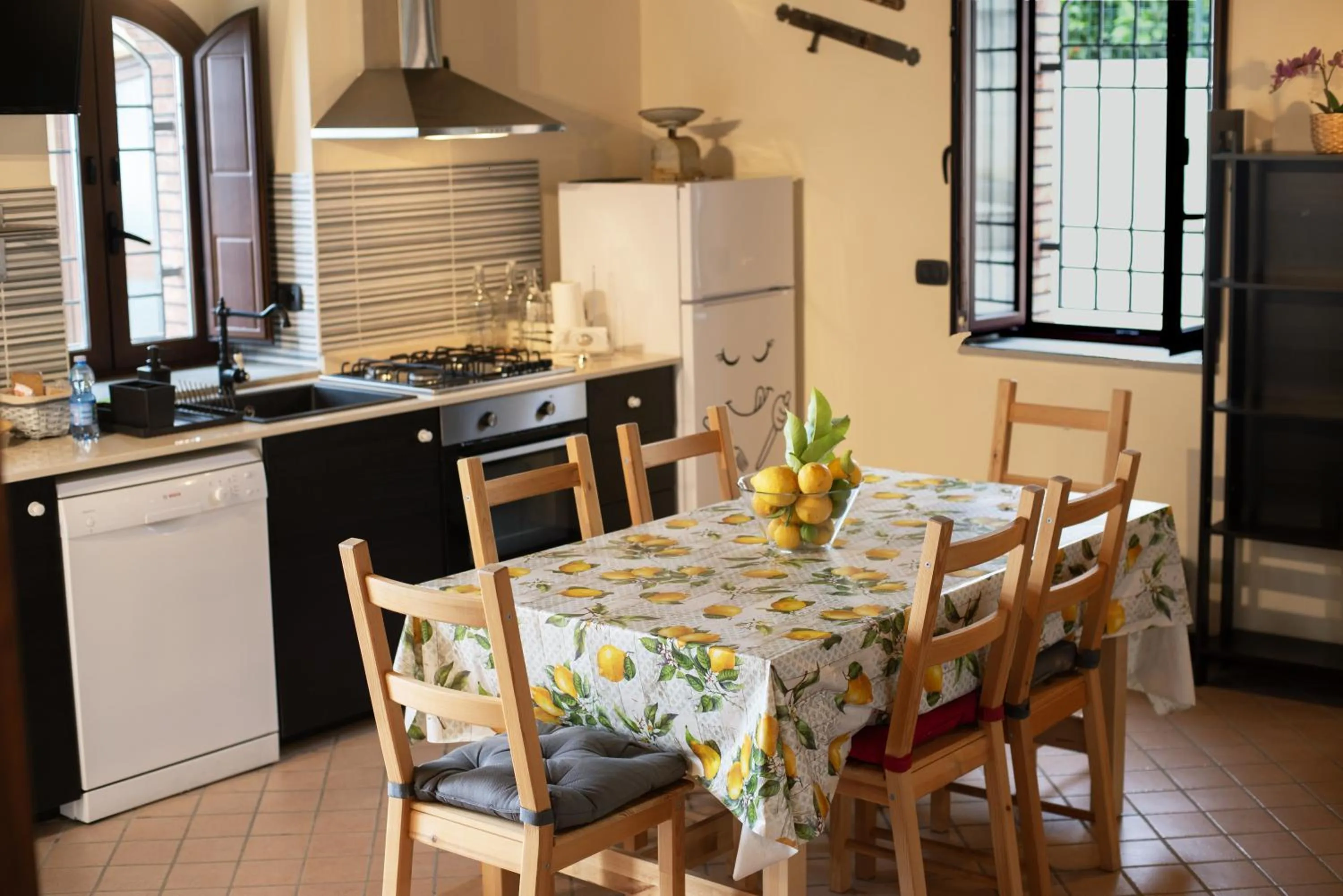Kitchen or kitchenette in Casal Trinacria