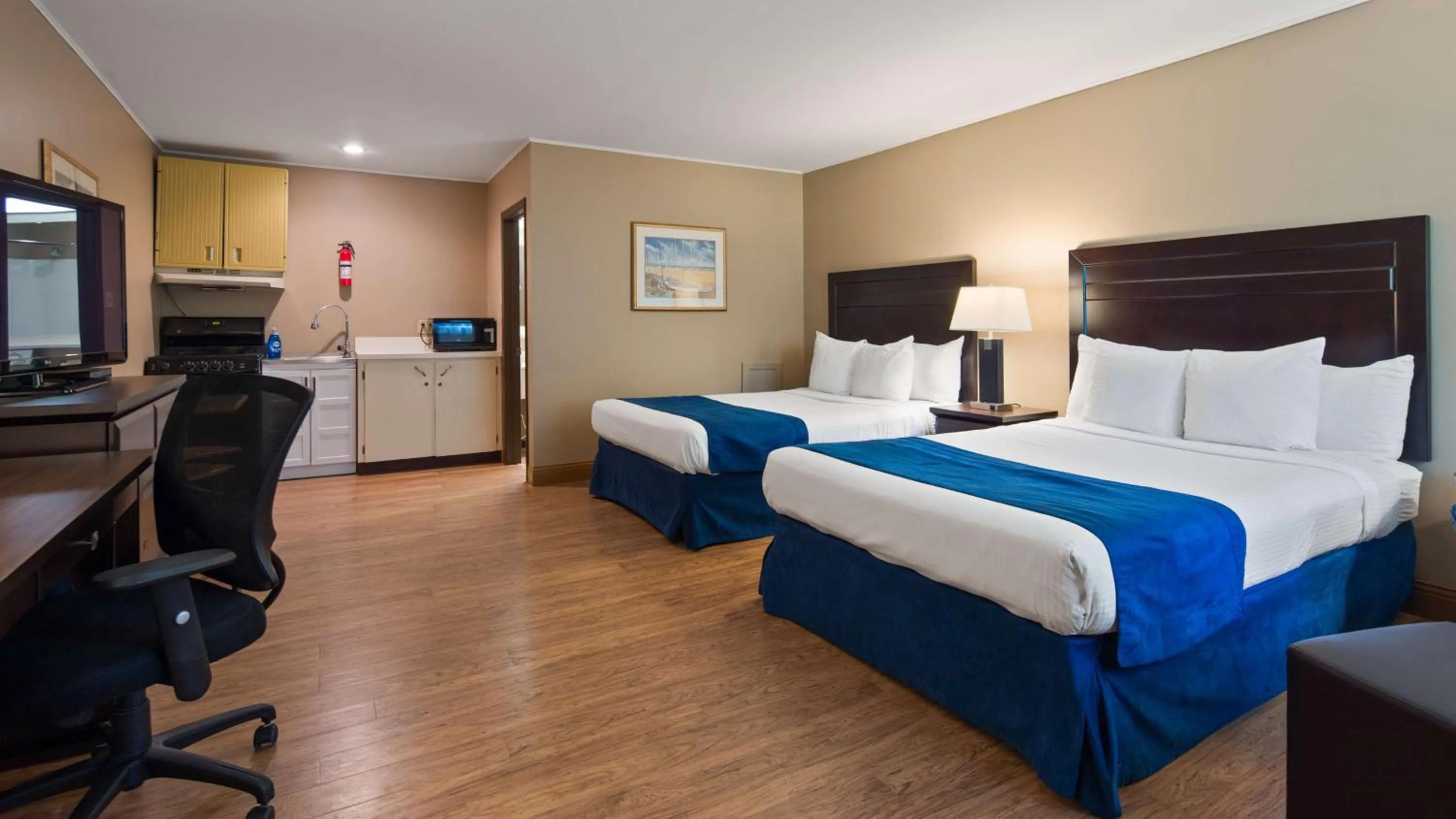 Photo of the whole room in South West Mermaid Inn