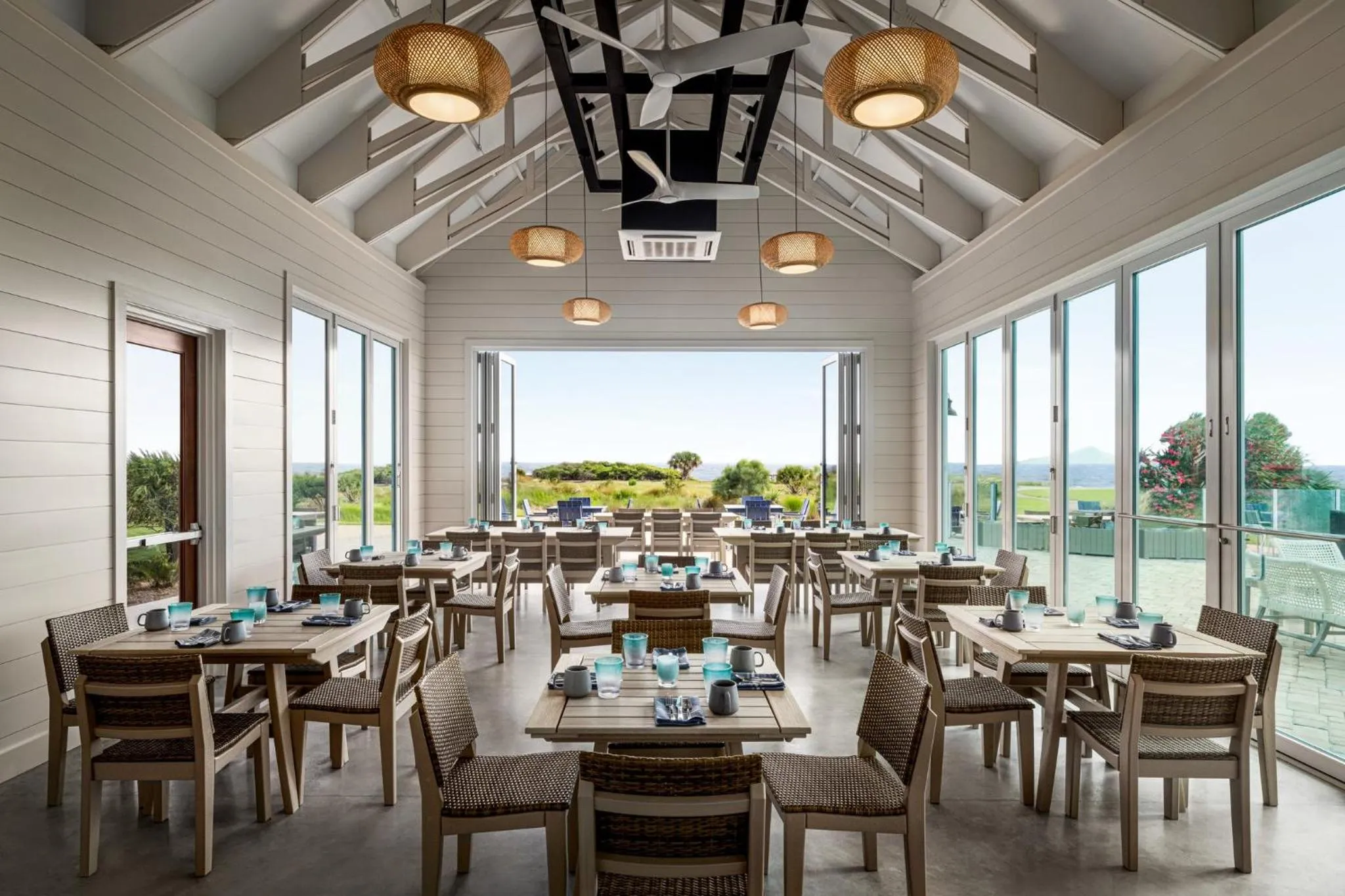 Restaurant/places to eat in Holiday Inn Resort Jekyll Island by IHG