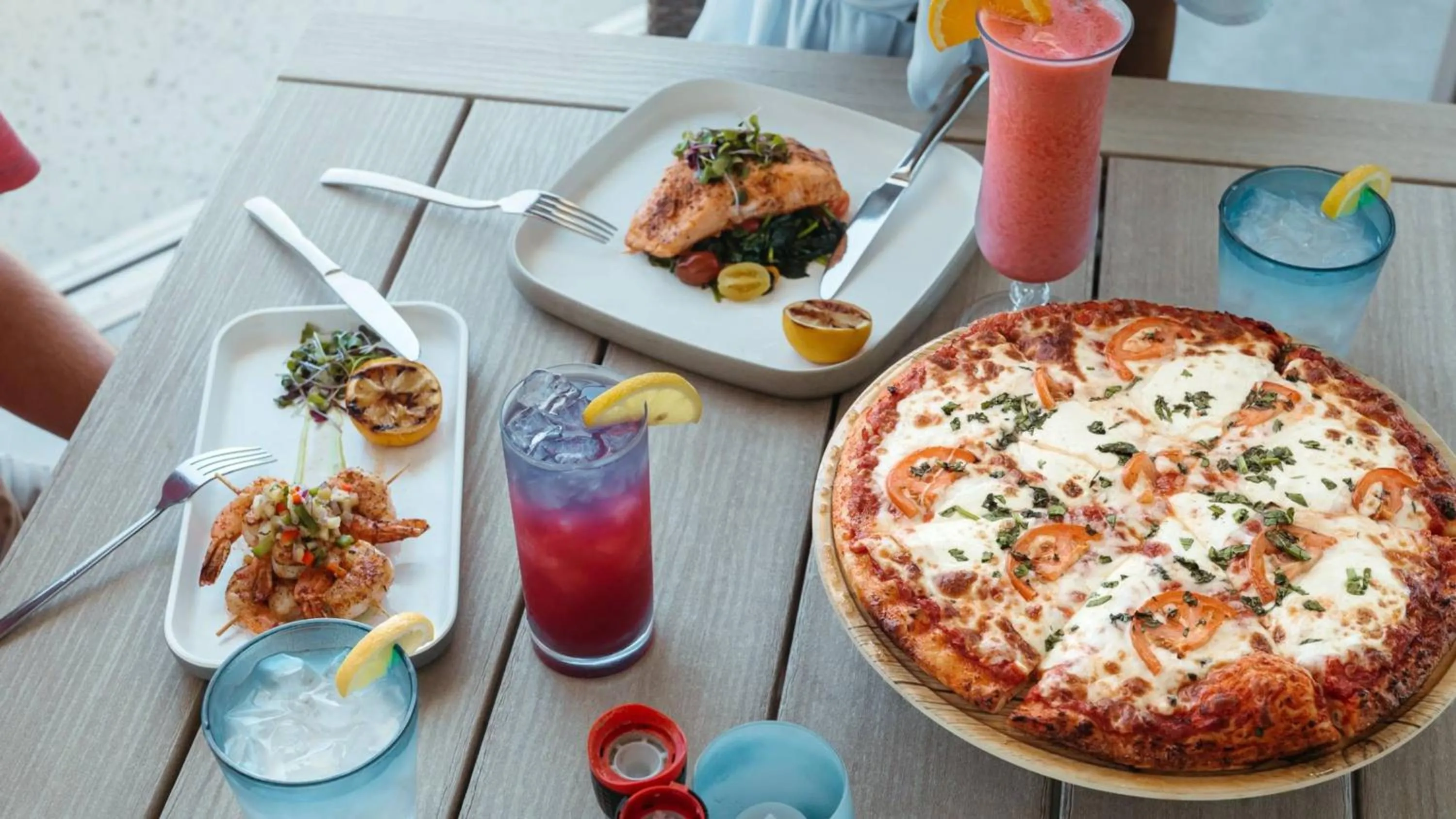 Restaurant/places to eat in Holiday Inn Resort Jekyll Island by IHG