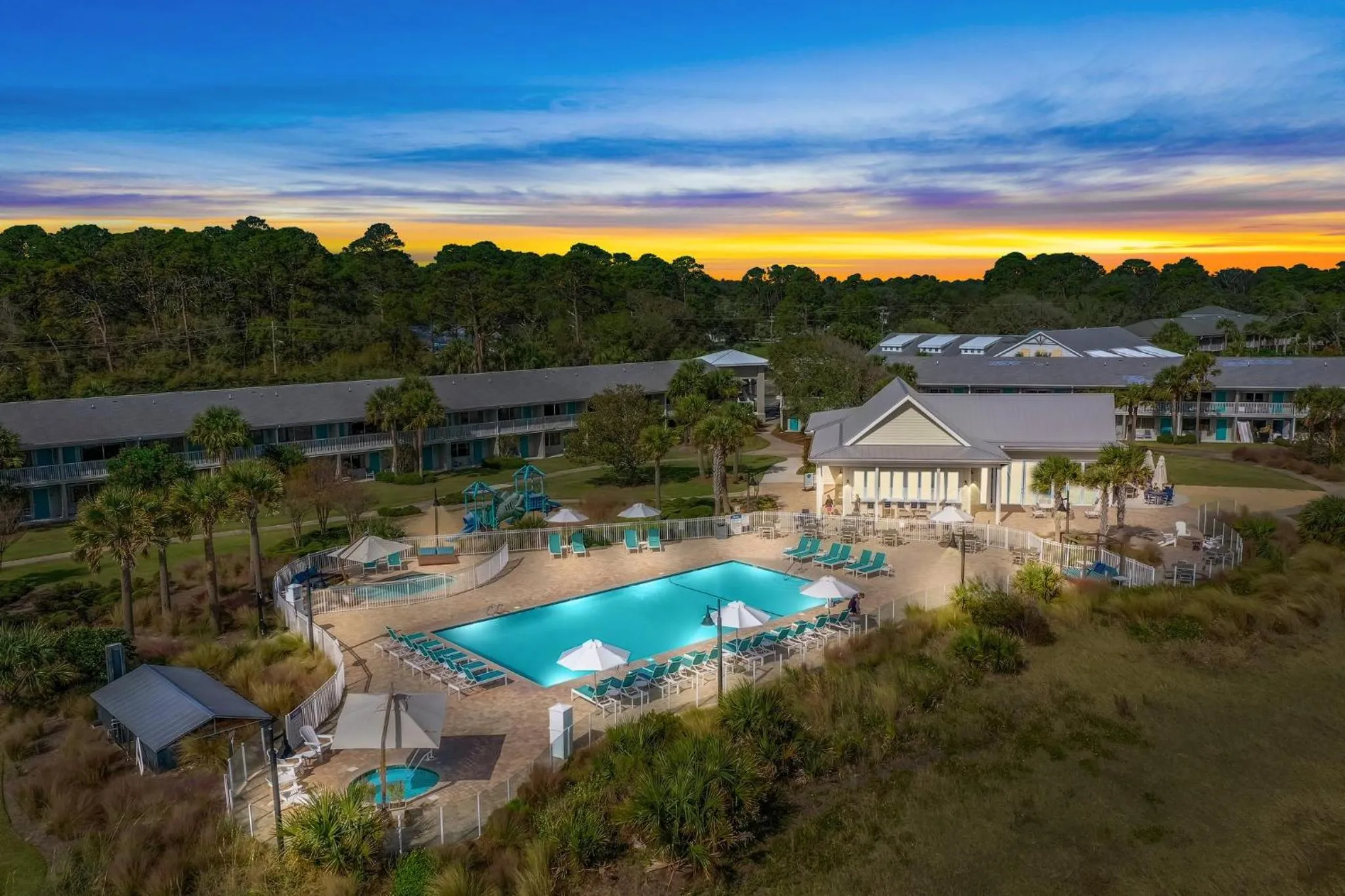 Restaurant/places to eat in Holiday Inn Resort Jekyll Island by IHG