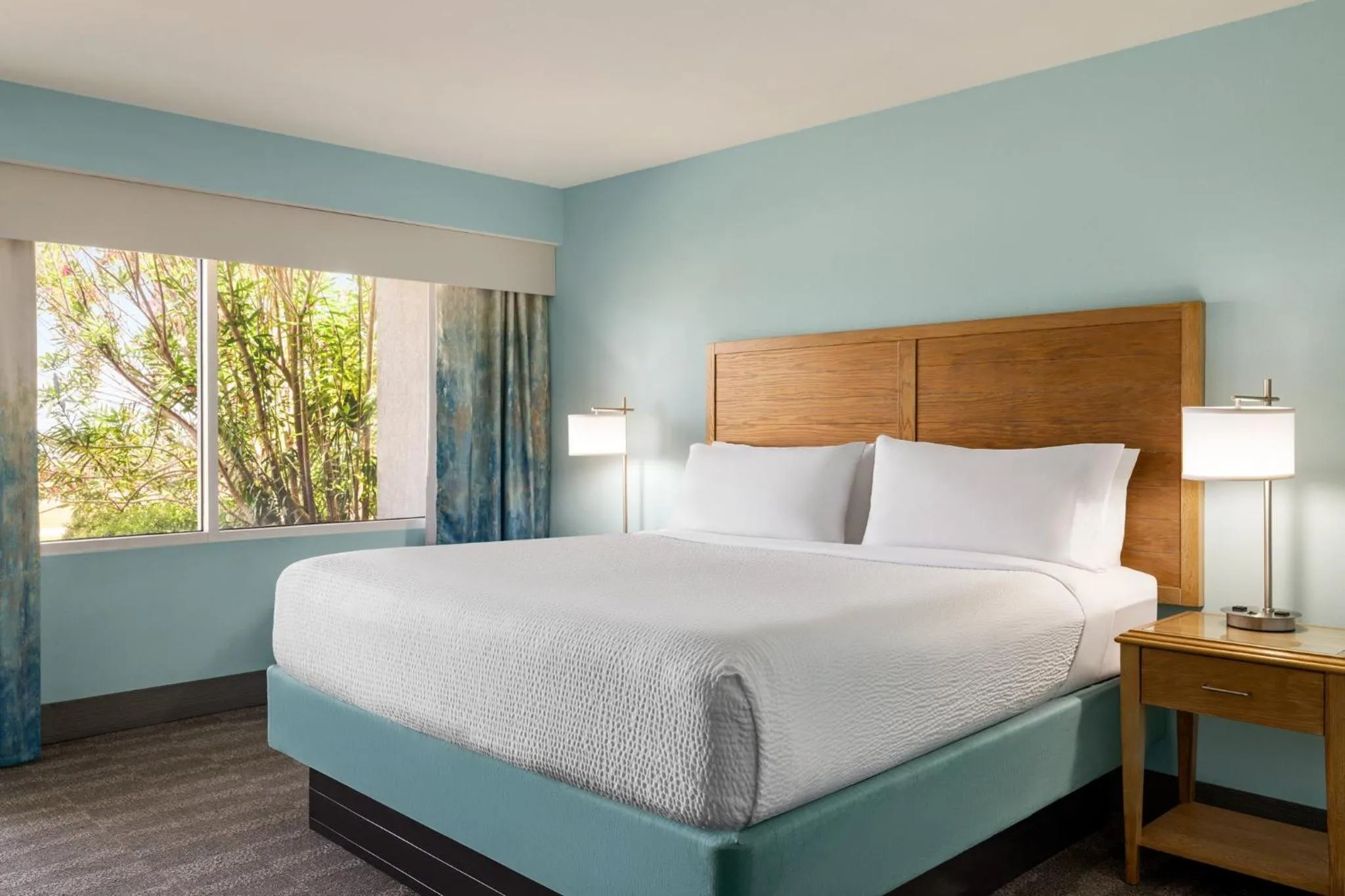 Photo of the whole room, Bed in Holiday Inn Resort Jekyll Island by IHG