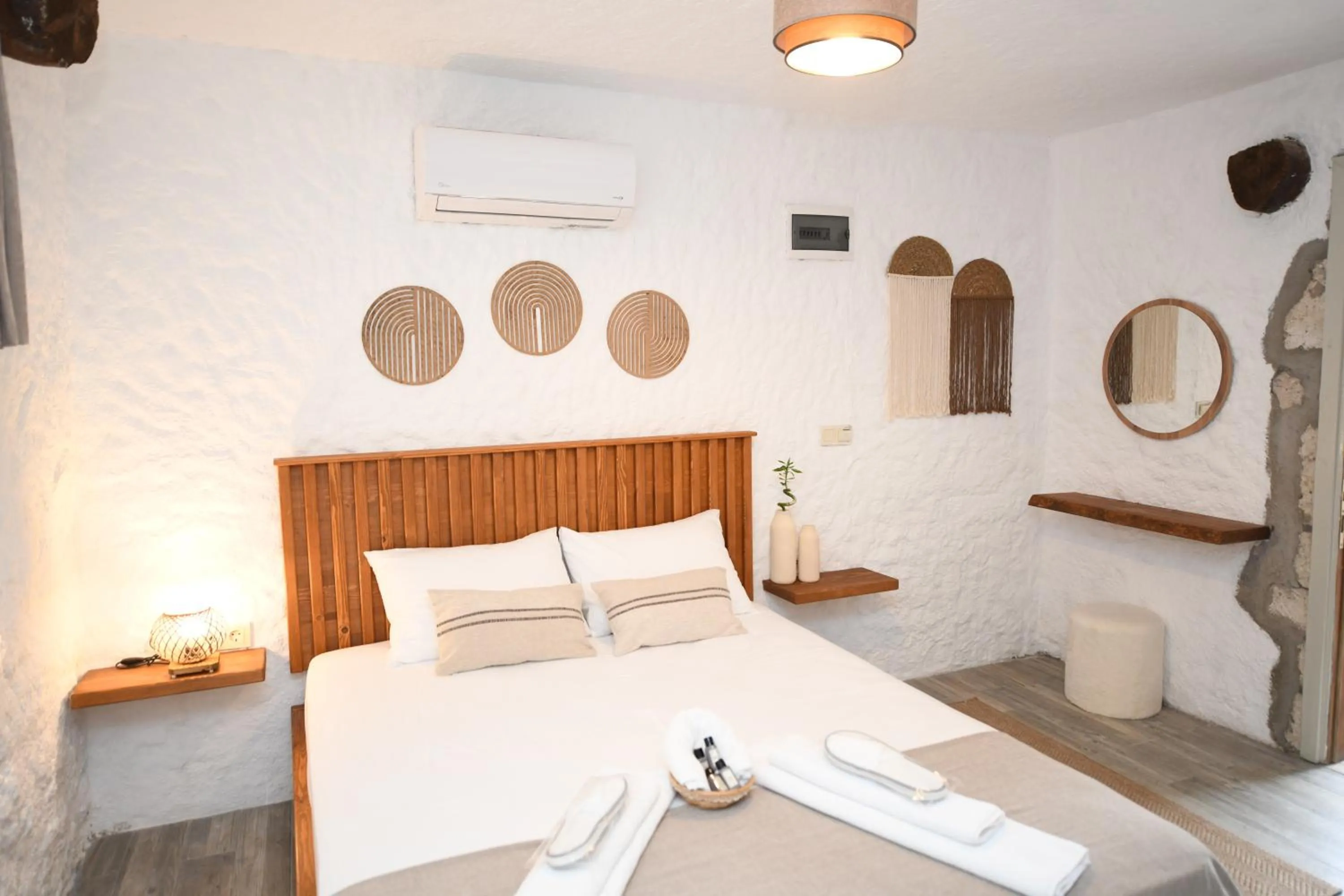 Bedroom, Bed in Mahzen Alaçatı