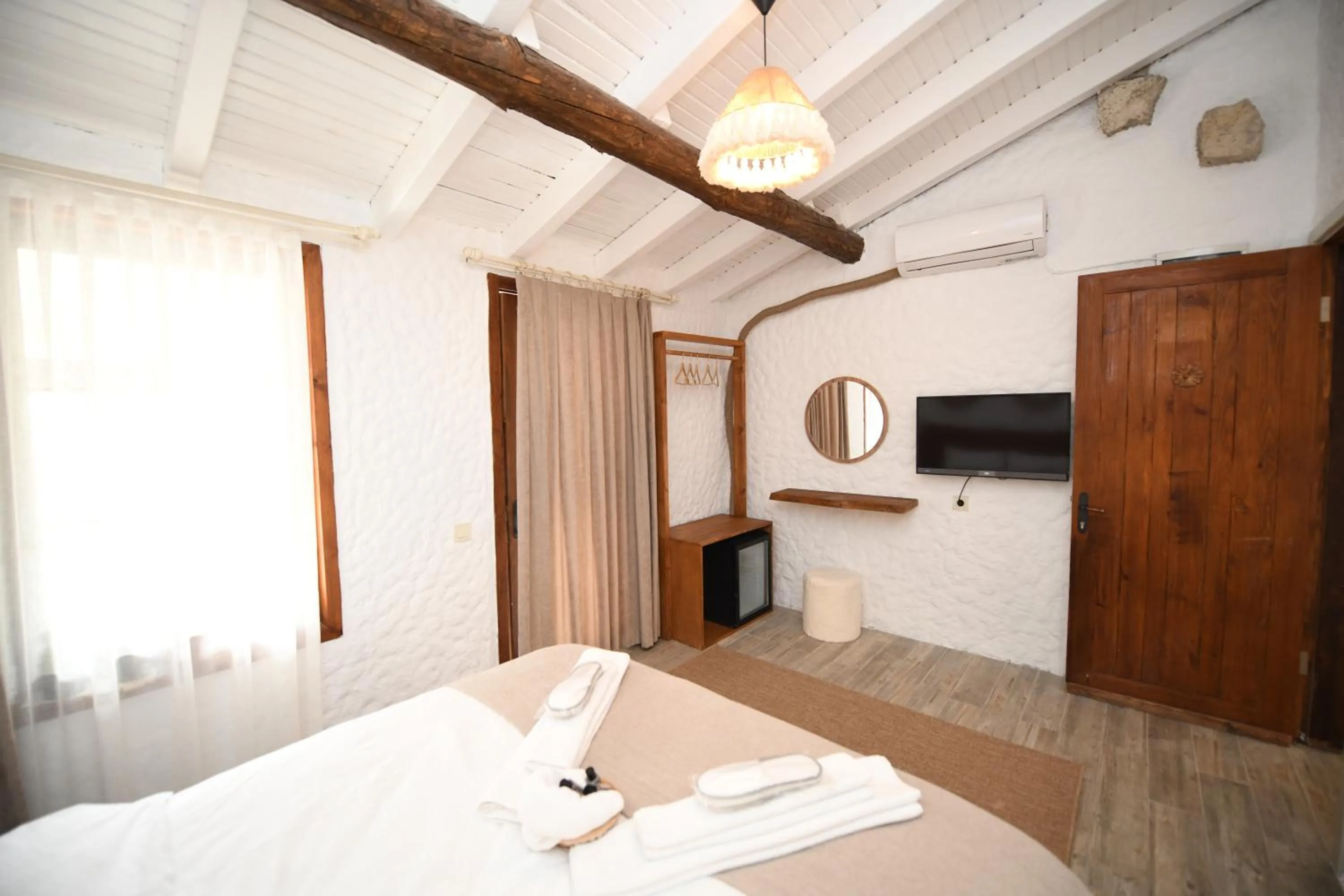 Bedroom, Bed in Mahzen Alaçatı