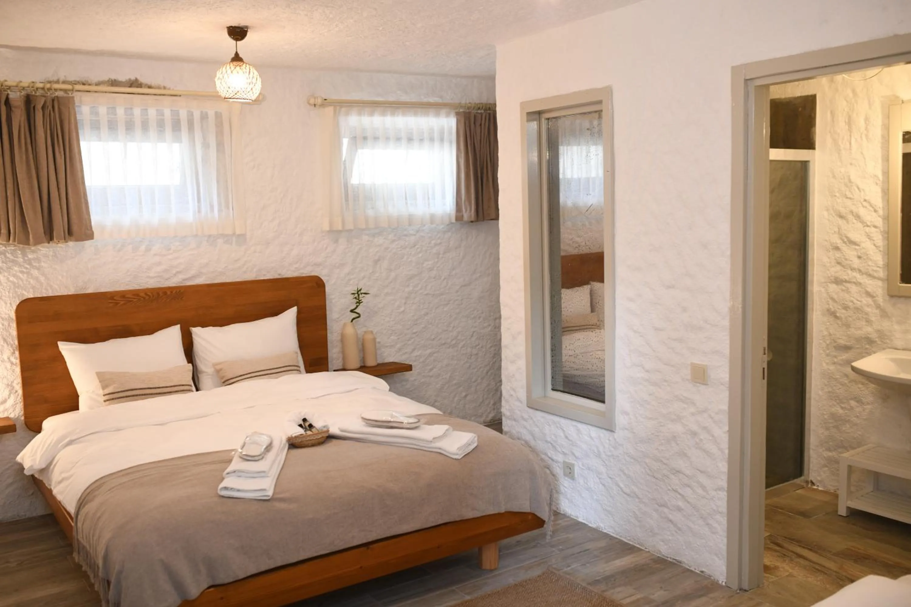 Bedroom, Bed in Mahzen Alaçatı