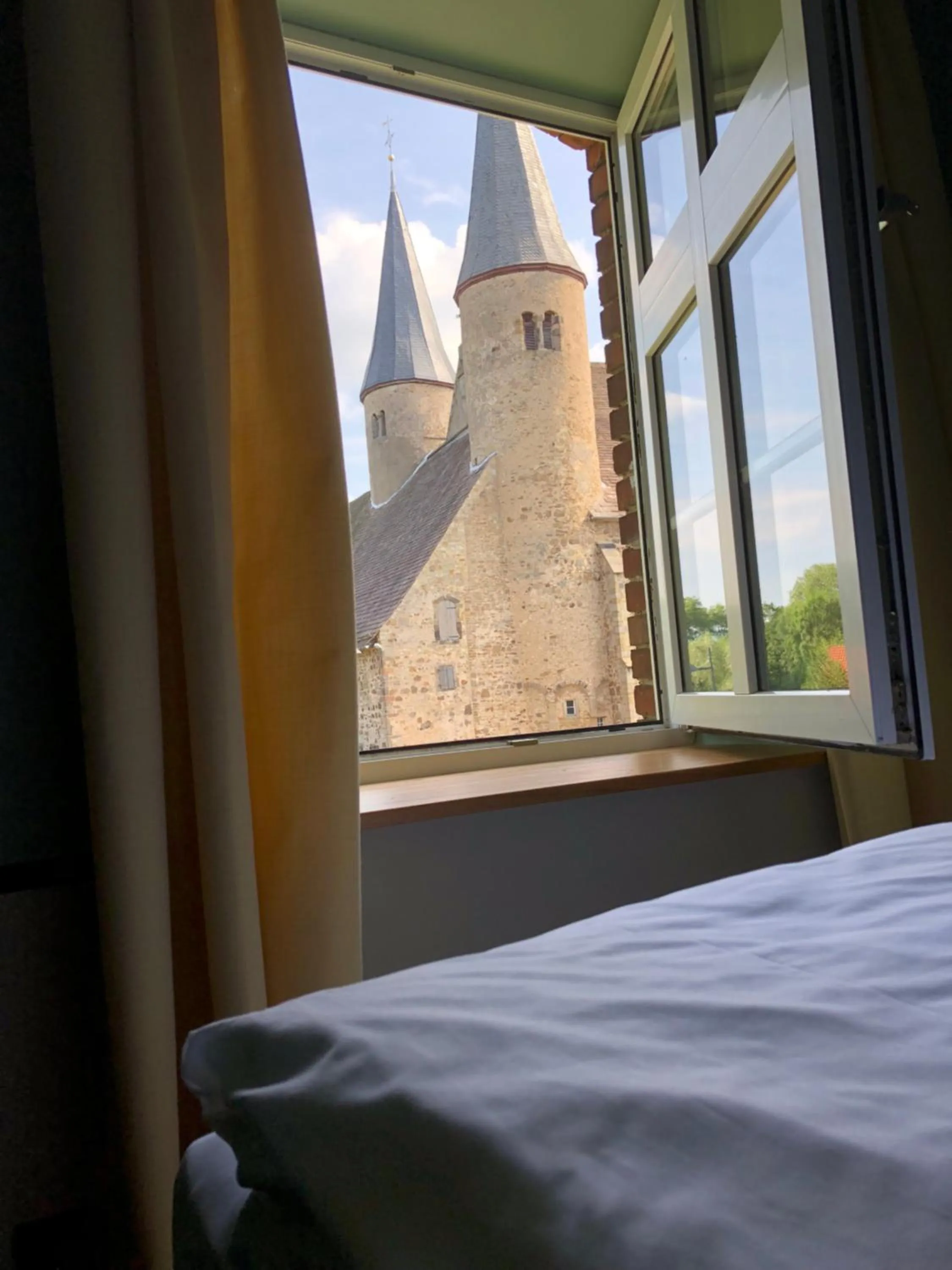 Bed in Hotel am Kloster - Domäne Möllenbeck