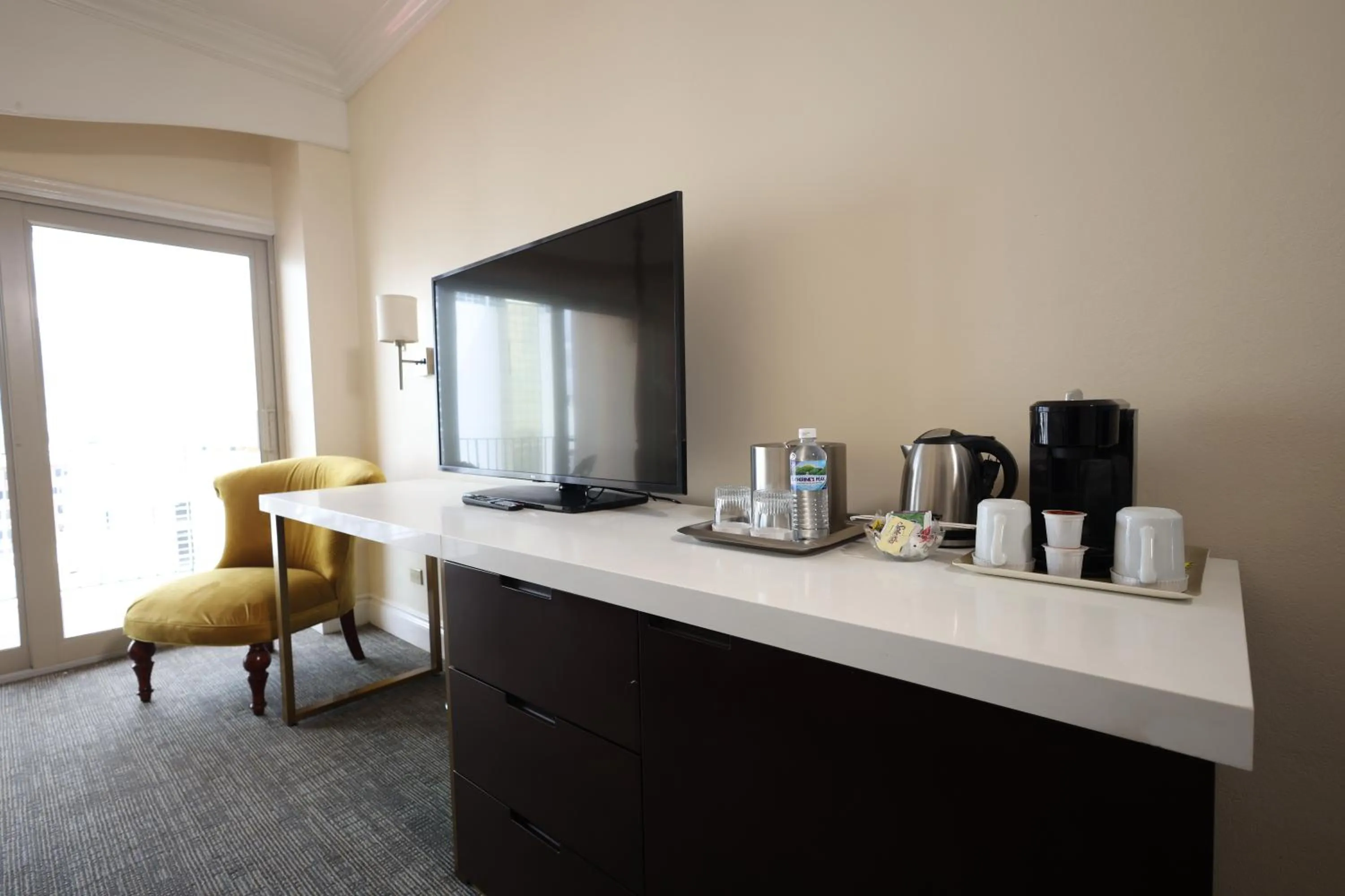 Bedroom in Courtleigh Hotel & Suites