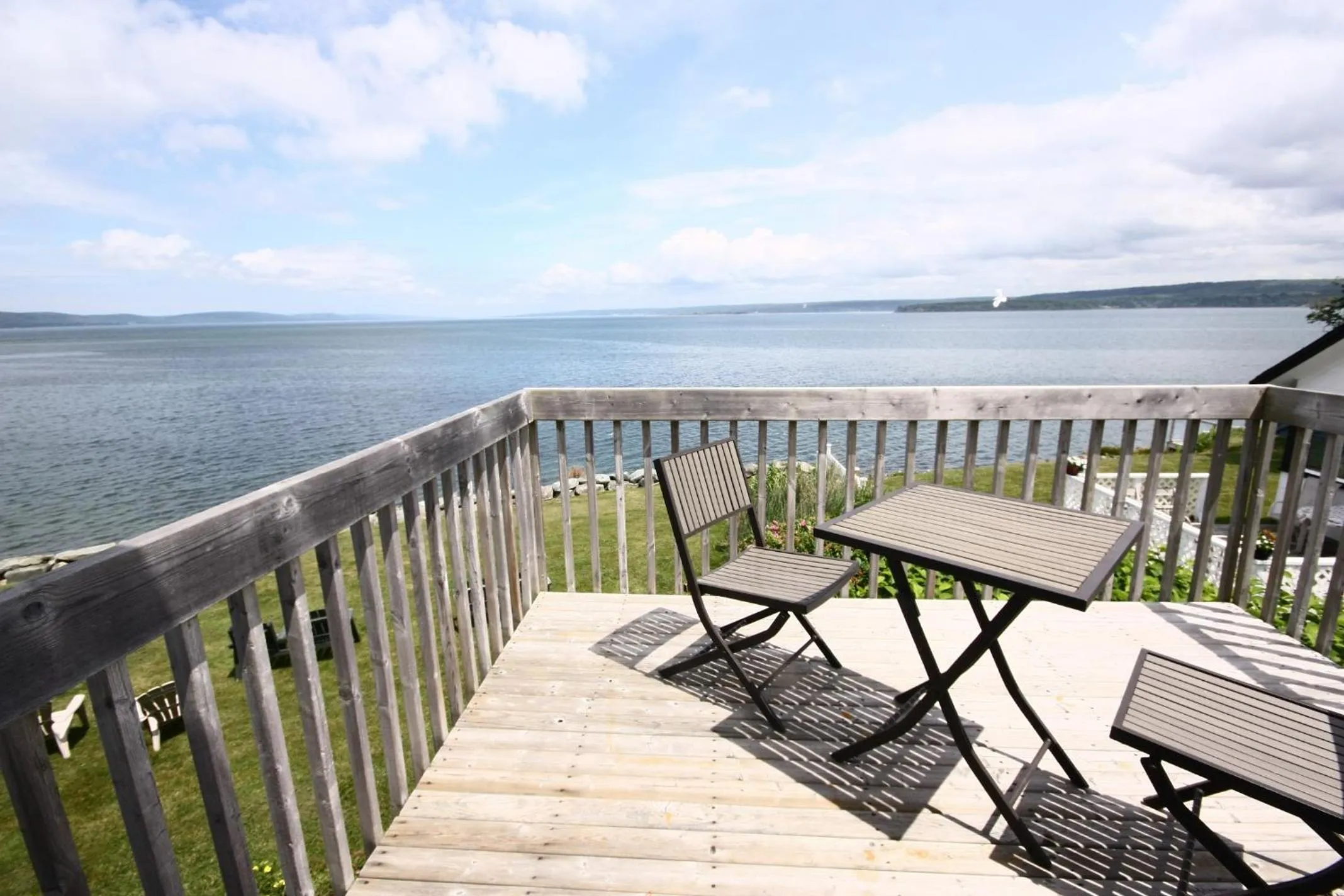 Balcony/Terrace in Come from Away B&B