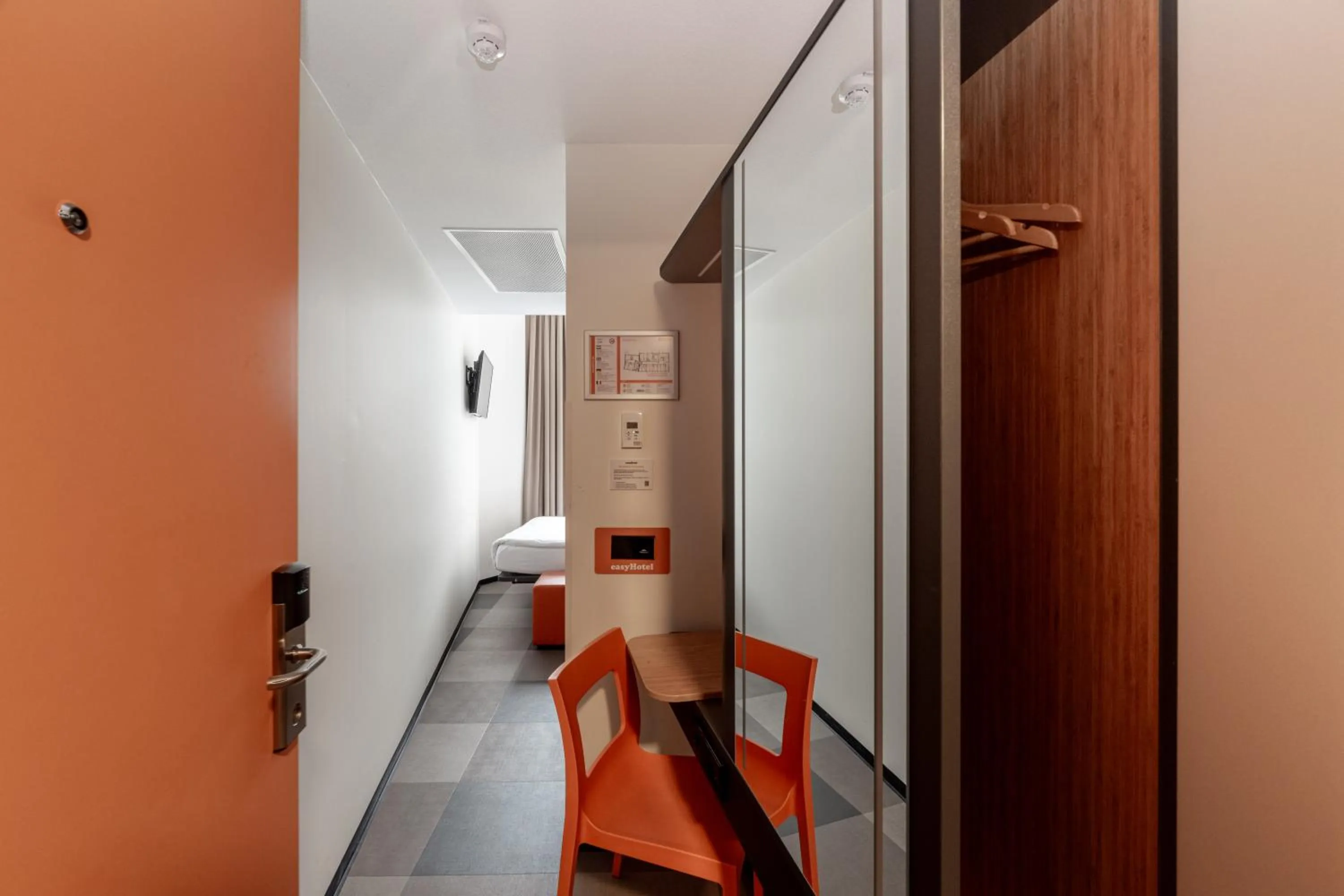 Bedroom in easyHotel Maastricht City Centre