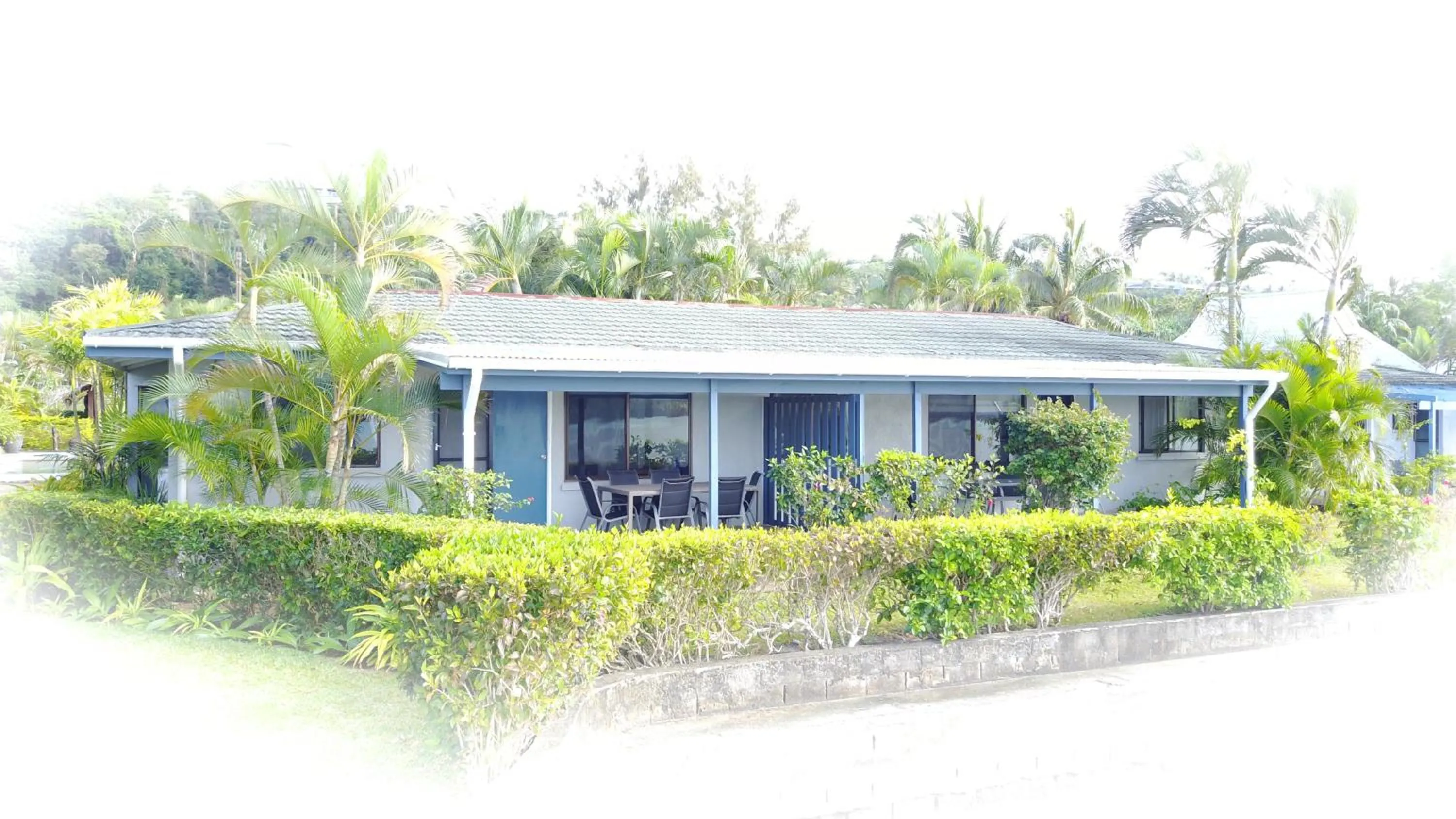 Facade/entrance in Pacific Lagoon Apartments