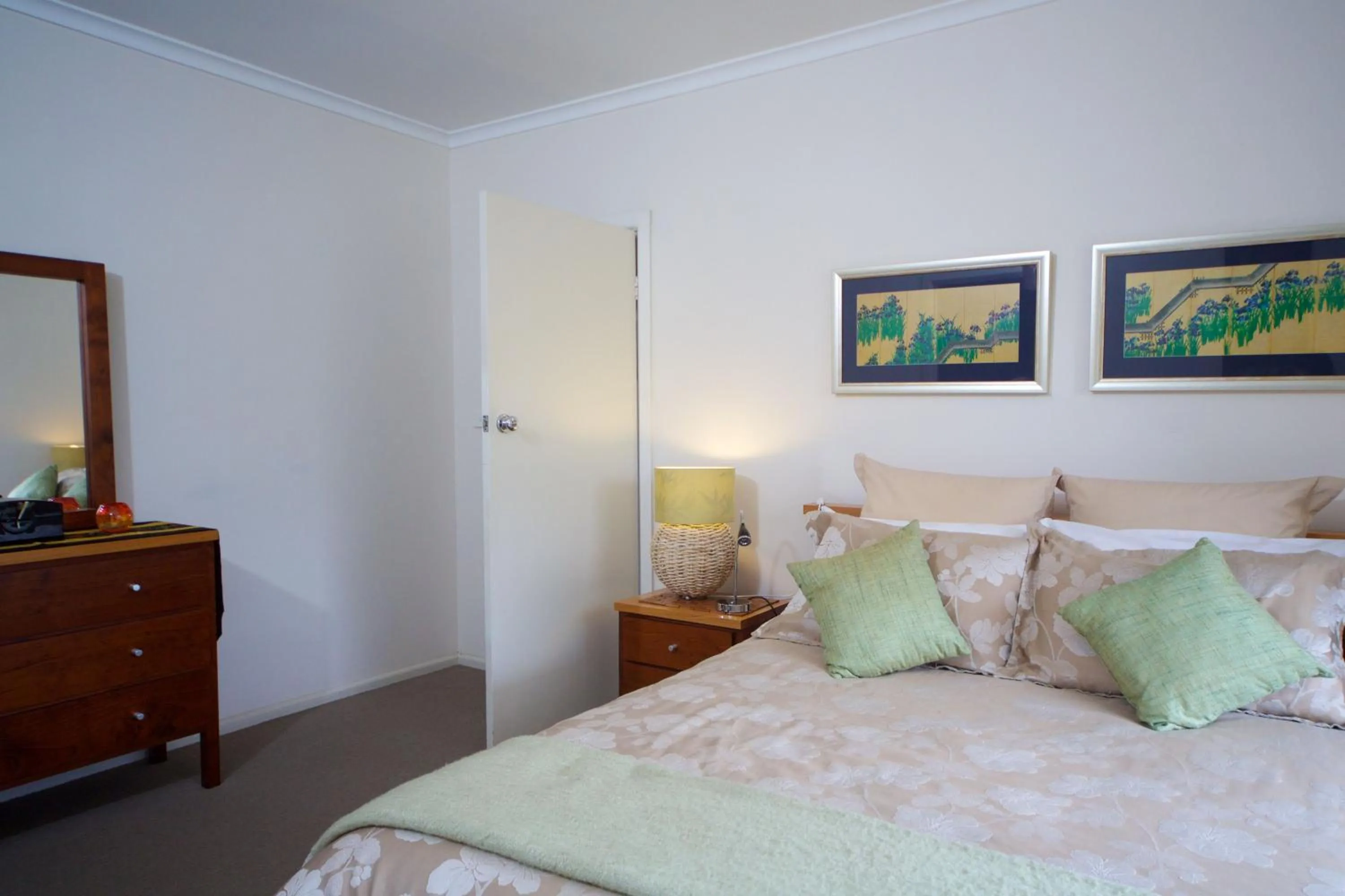 Bed in Healesville Apartments