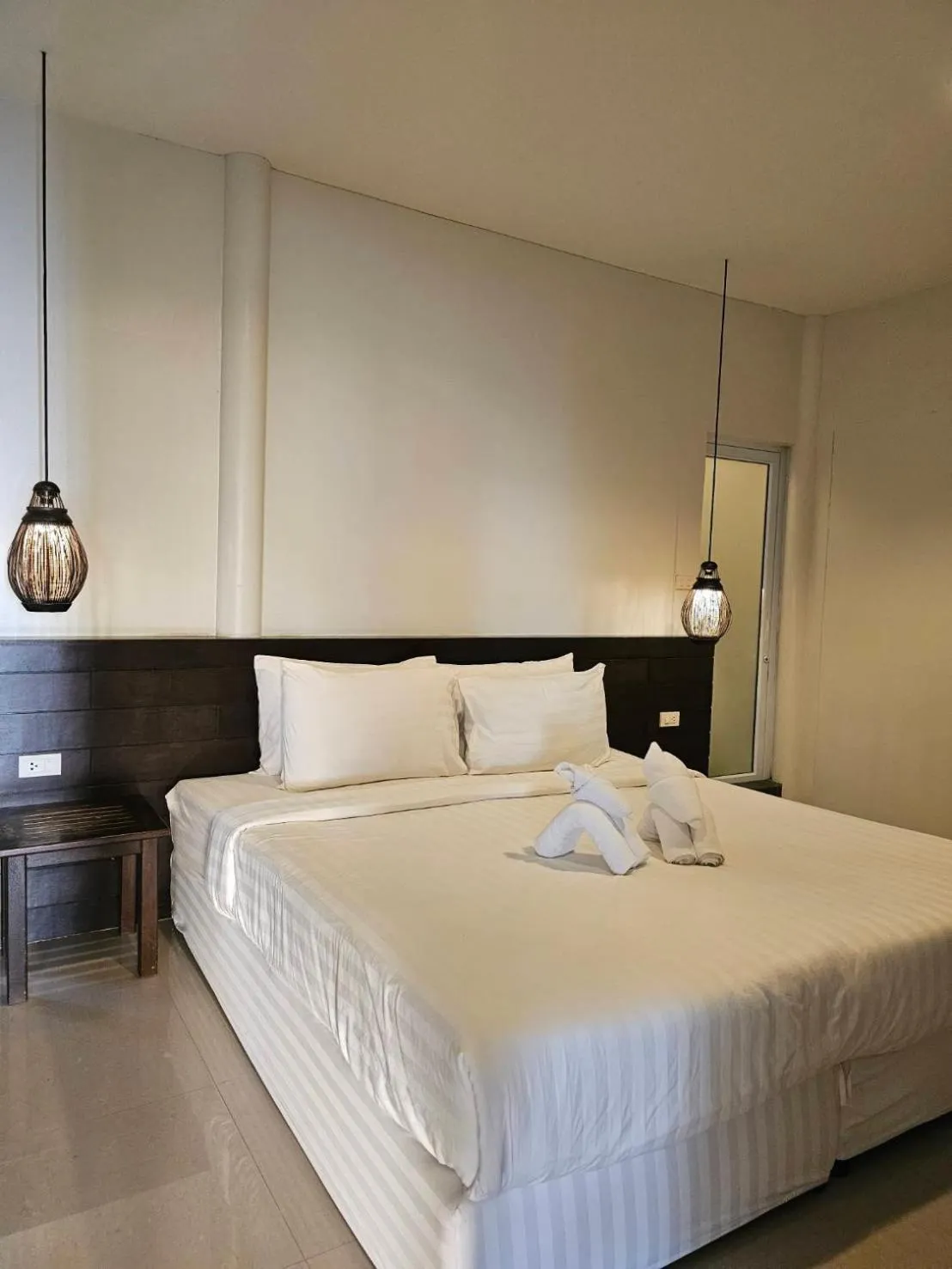 Bed in Sea Garden Resort Haad Chao Phao