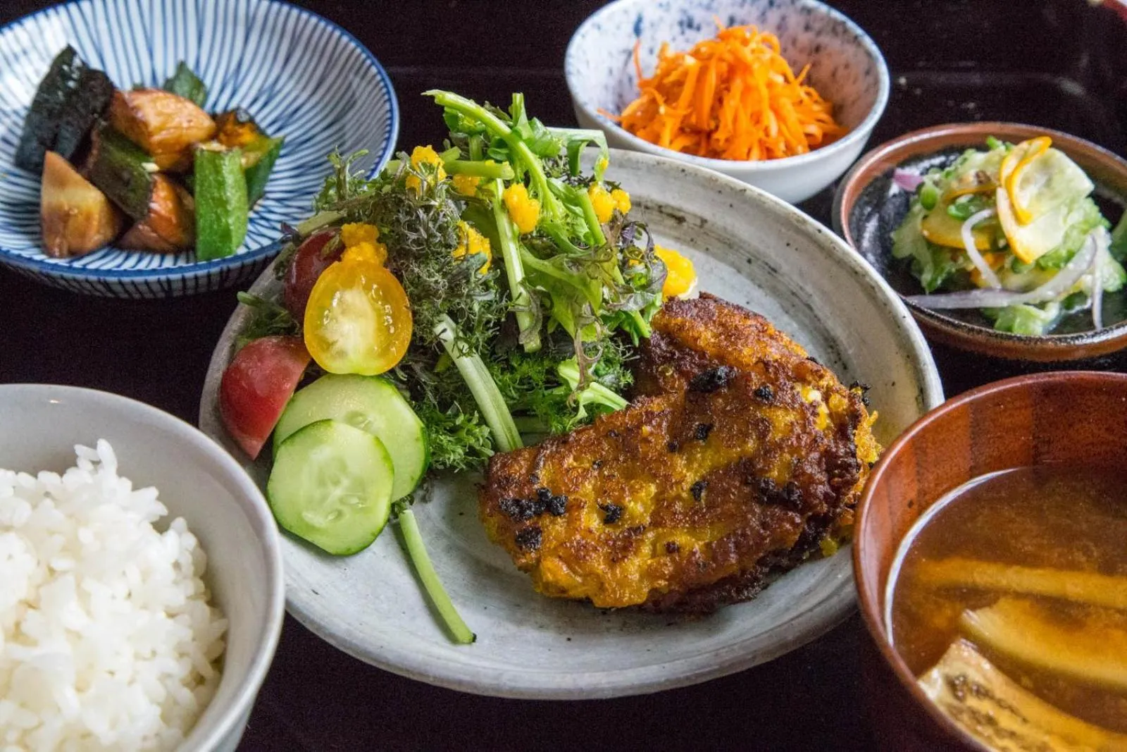 Restaurant/places to eat in Guest House Kamejikan -turtle time-