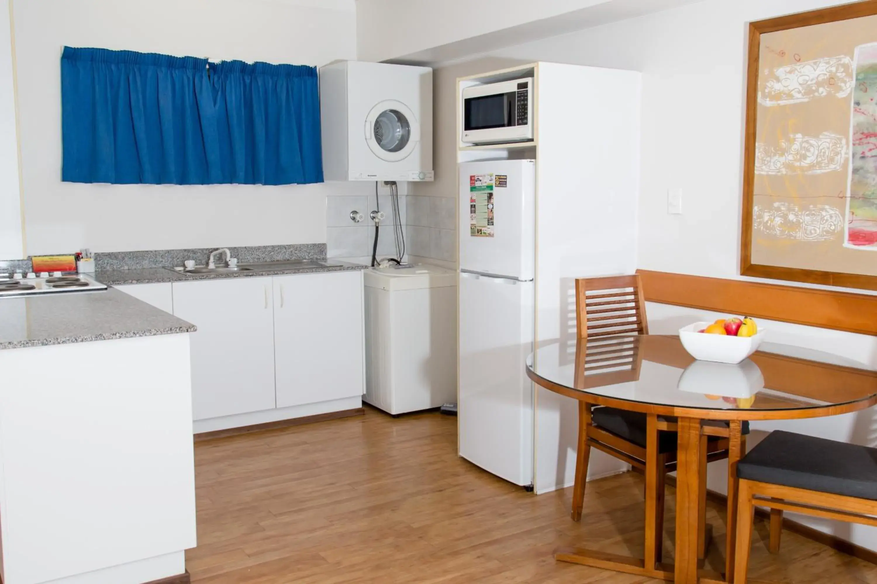 Standard One Bedroom Apartment includes Free Parking & Wifi in Cullen Bay Resorts Standard One Bedroom Apartment includes Free Parking & Wifi in Cullen Bay Resorts