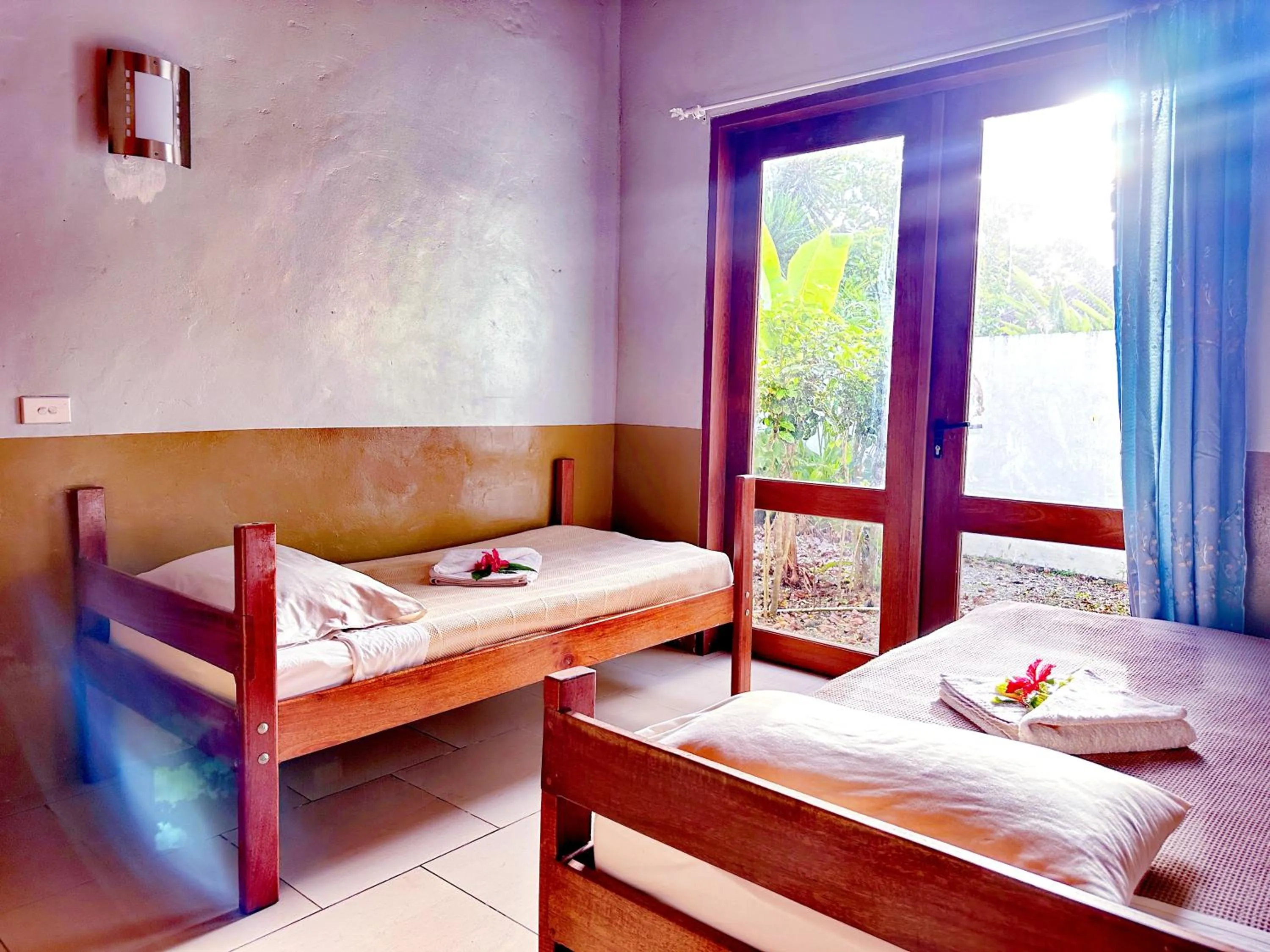 Bedroom, Bed in Hideaway Island Resort