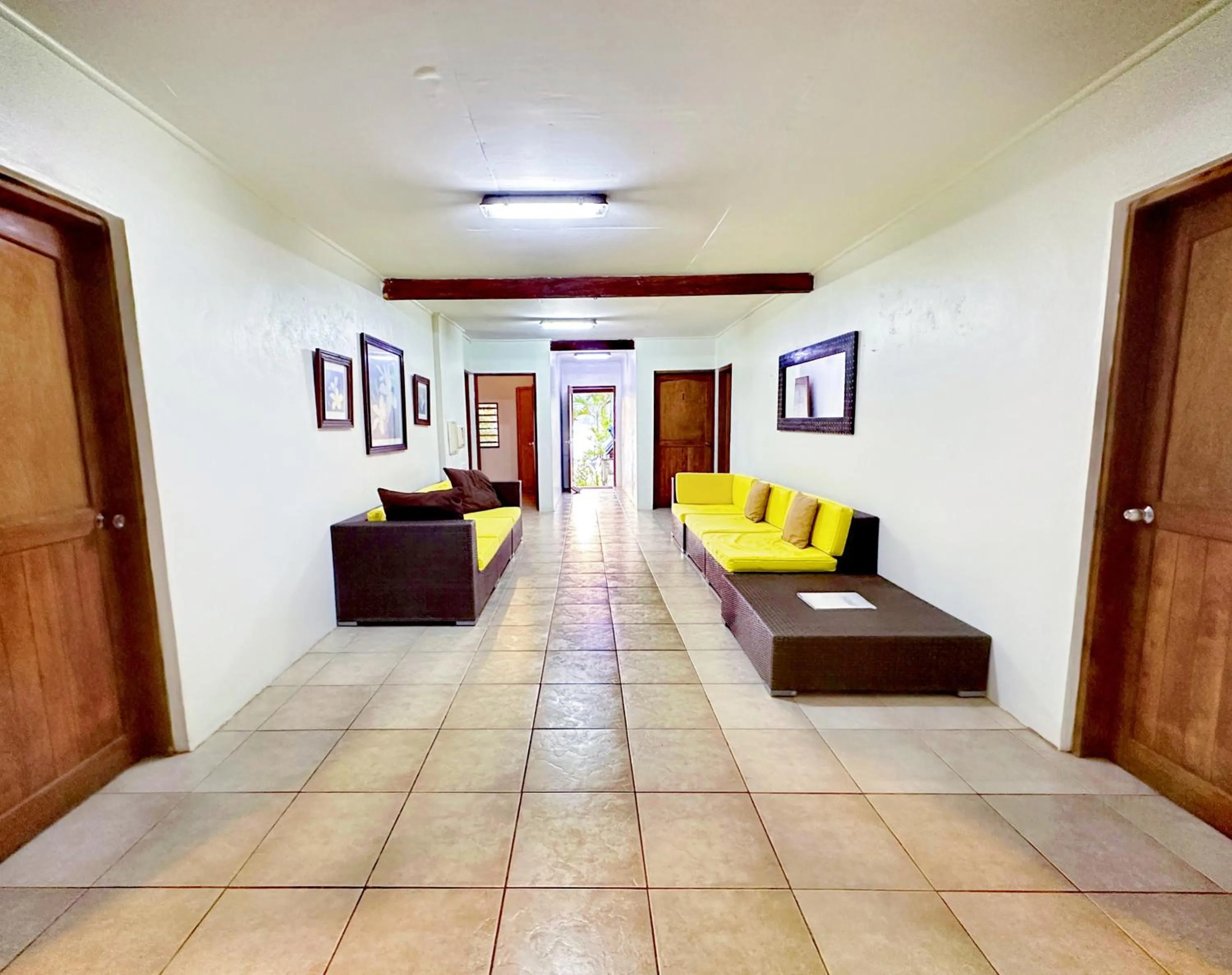 Seating area in Hideaway Island Resort