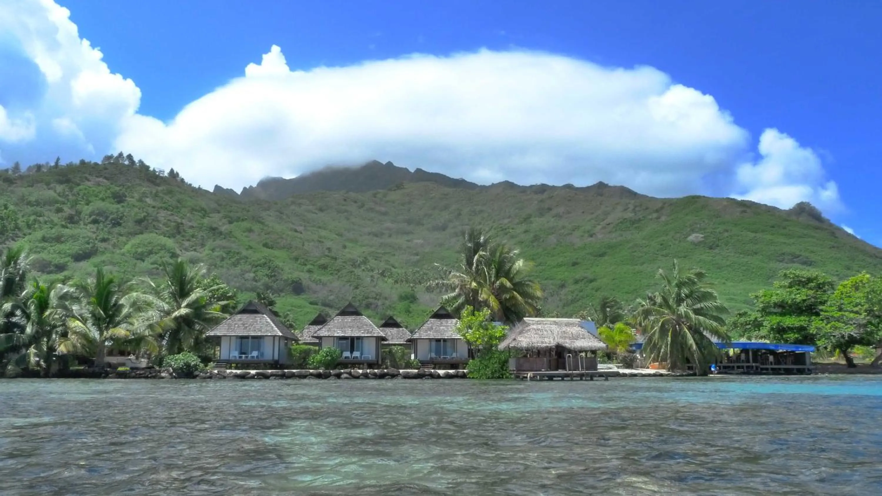 Day in Pension Motu Iti