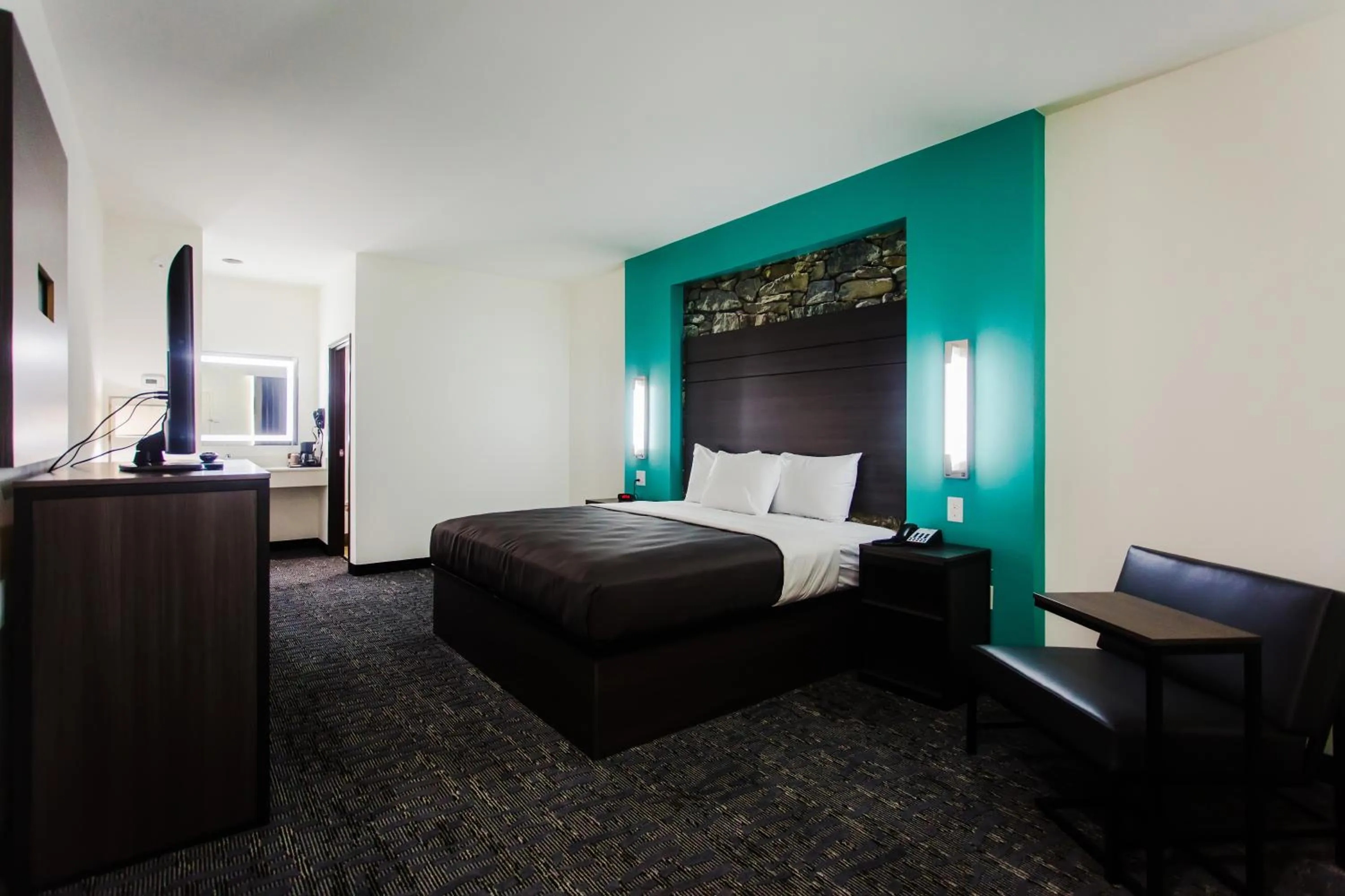 Bedroom, Bed in Palacio Royale Inn Boutique Katy