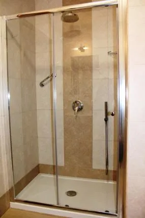 Shower in DOMUS Grand Hotel