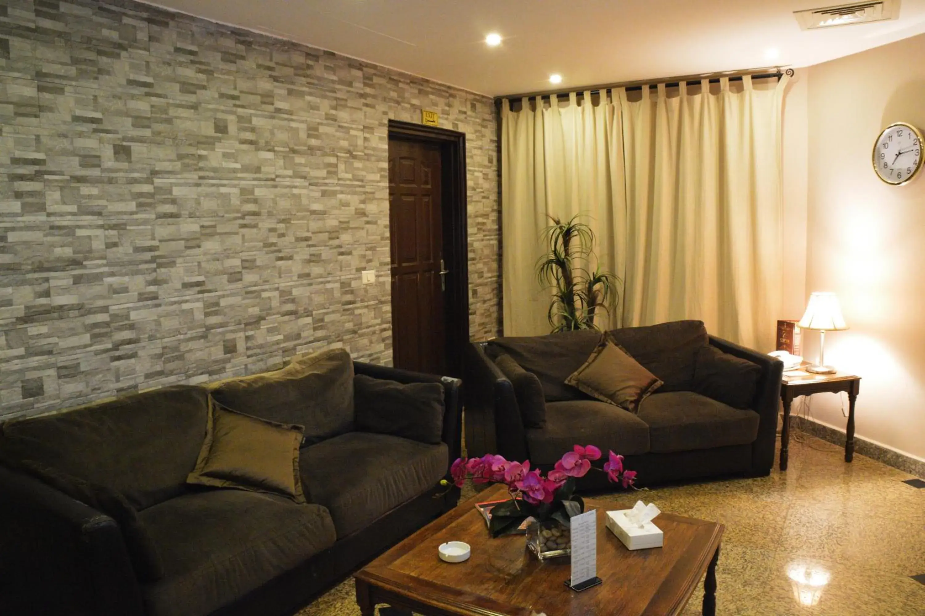 Three-Bedroom Apartment in Capri Hotel Suites Three-Bedroom Apartment in Capri Hotel Suites