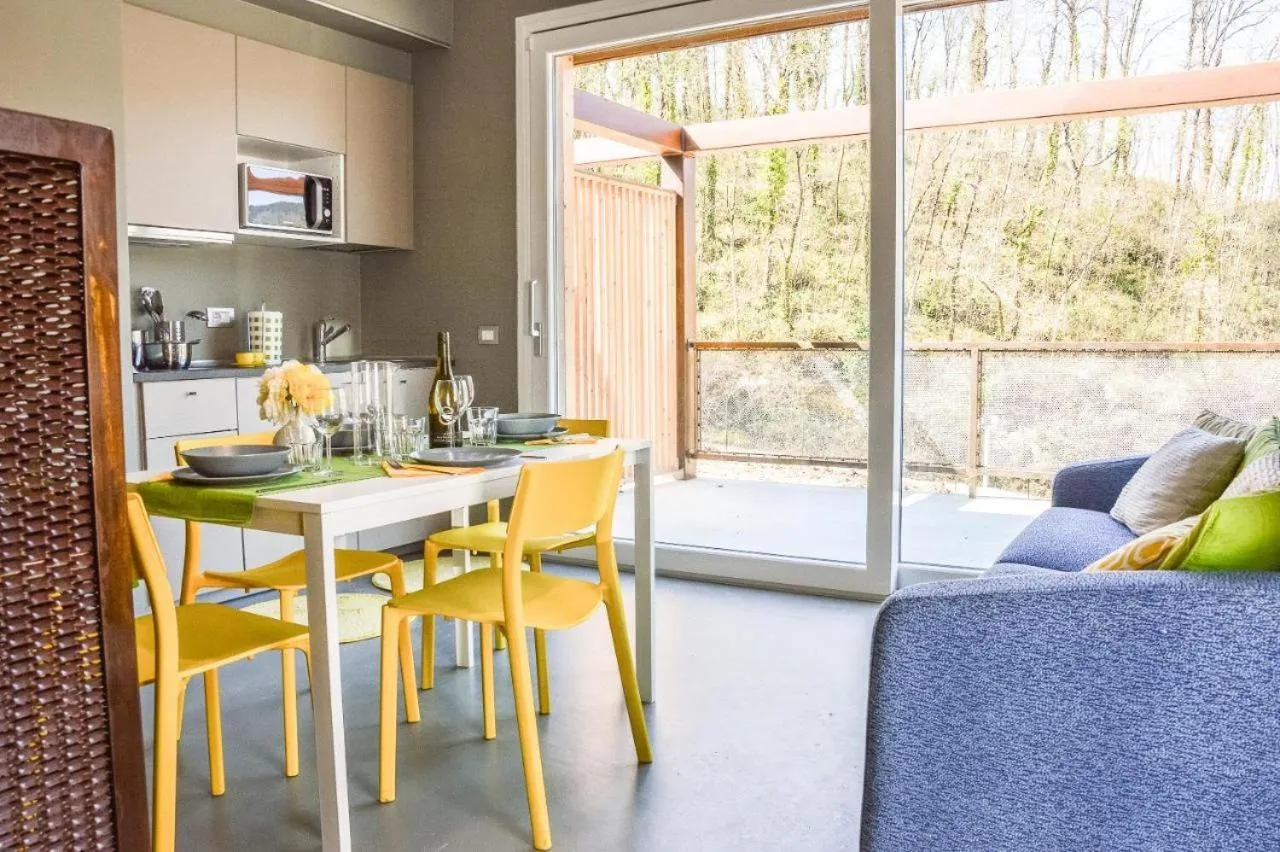 Kitchen or kitchenette in L'ALBEROCASA Eco Residence