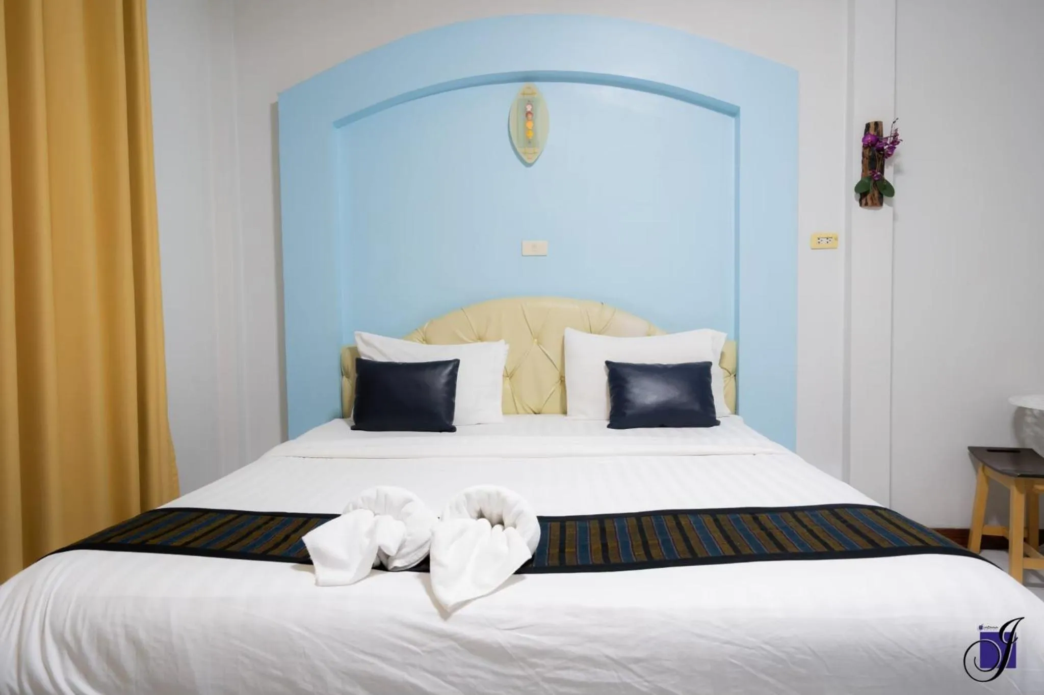 Bed in Jintana Resort