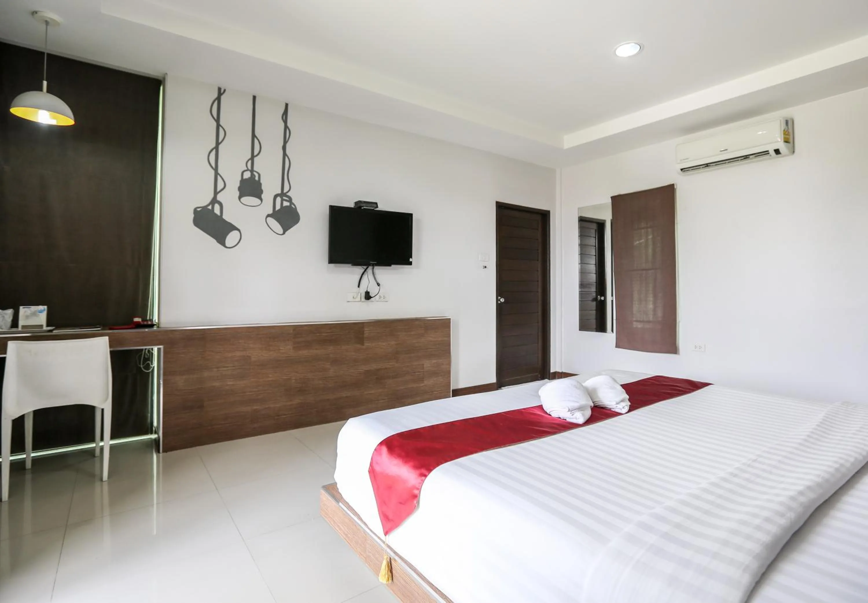 Bed in Jintana Resort