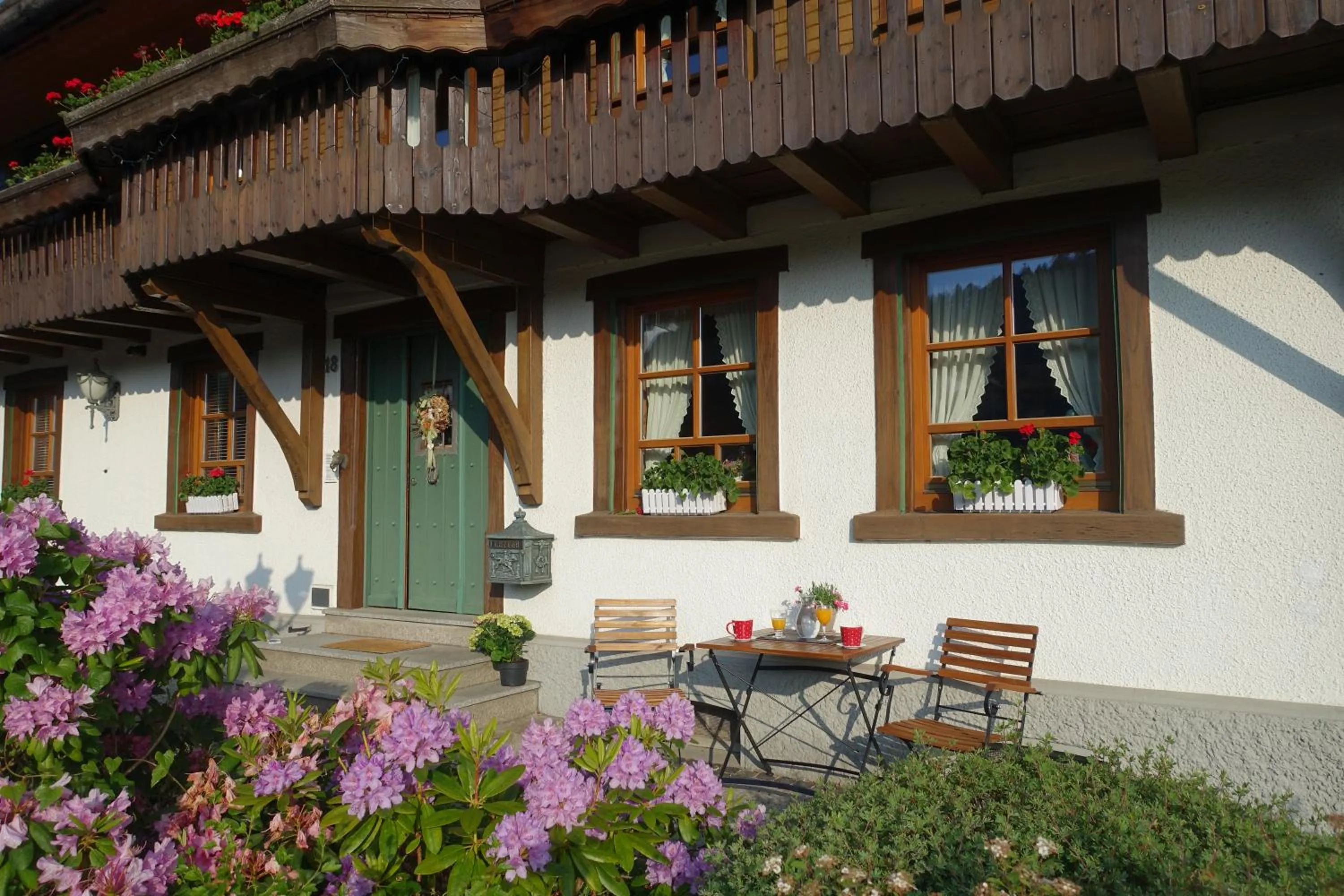 Spring in Hollhouse - Bed & Breakfast