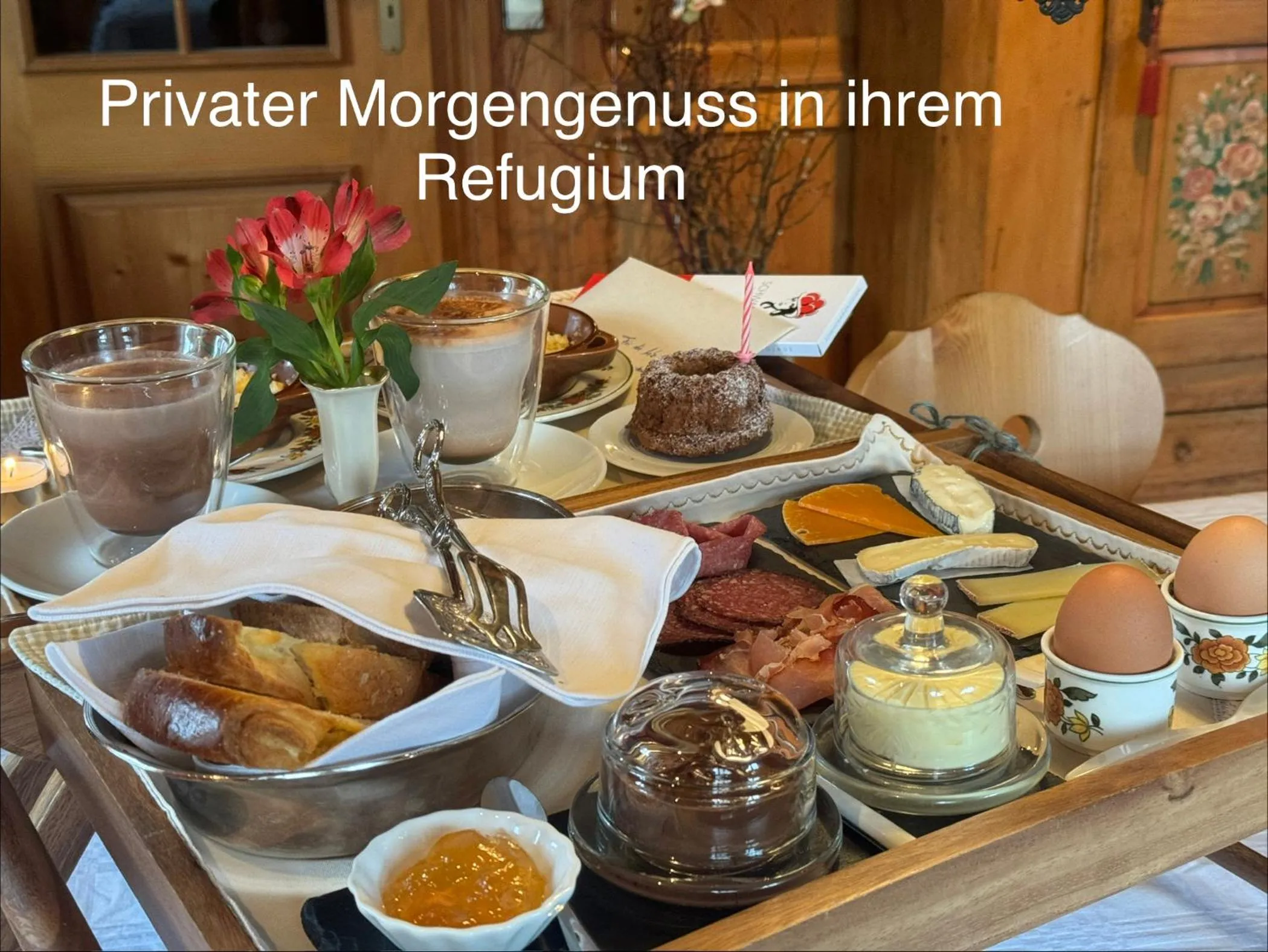 Breakfast in Hollhouse - Bed & Breakfast