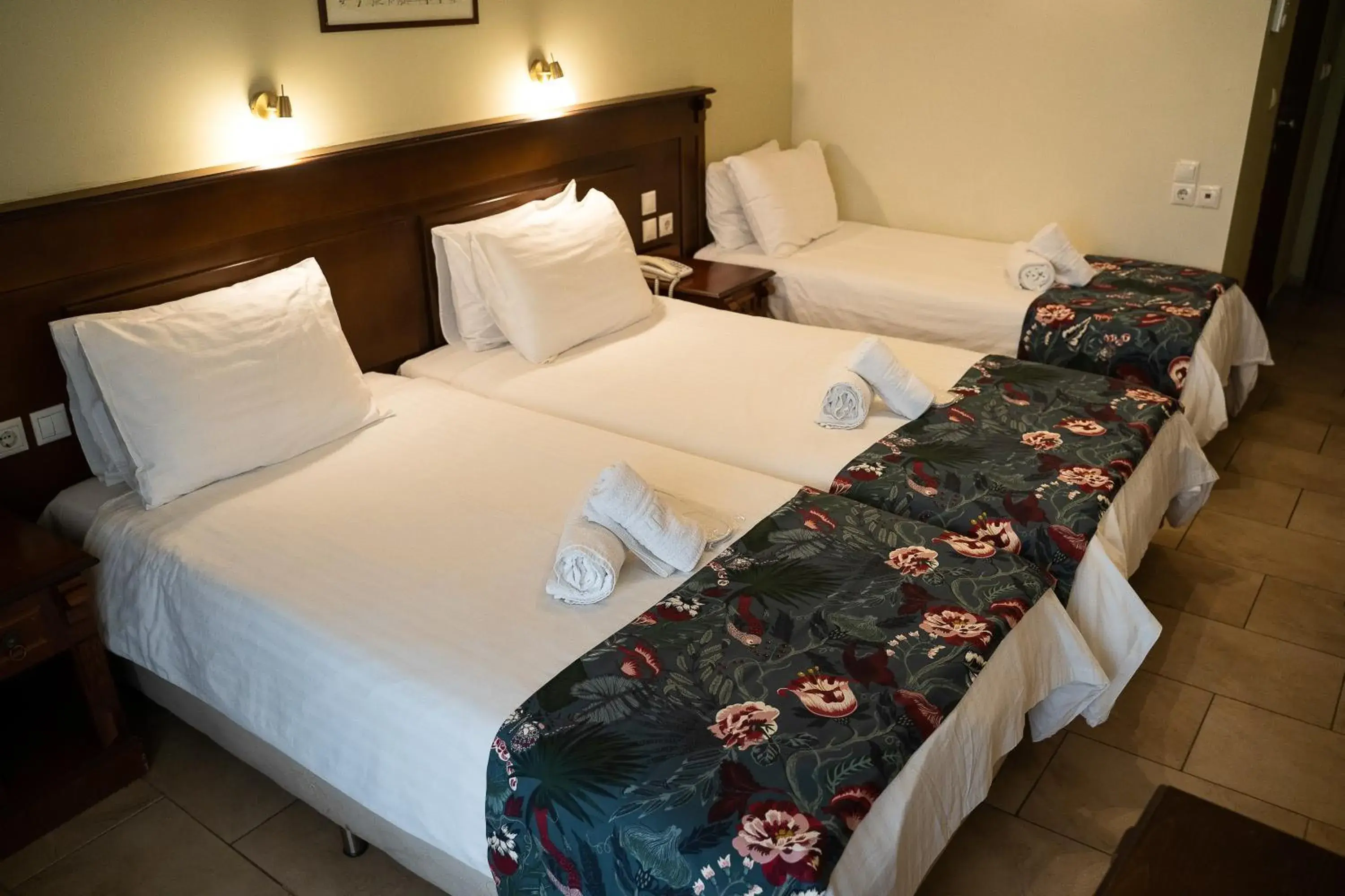 Triple Room in Hotel Antoniadis Triple Room in Hotel Antoniadis