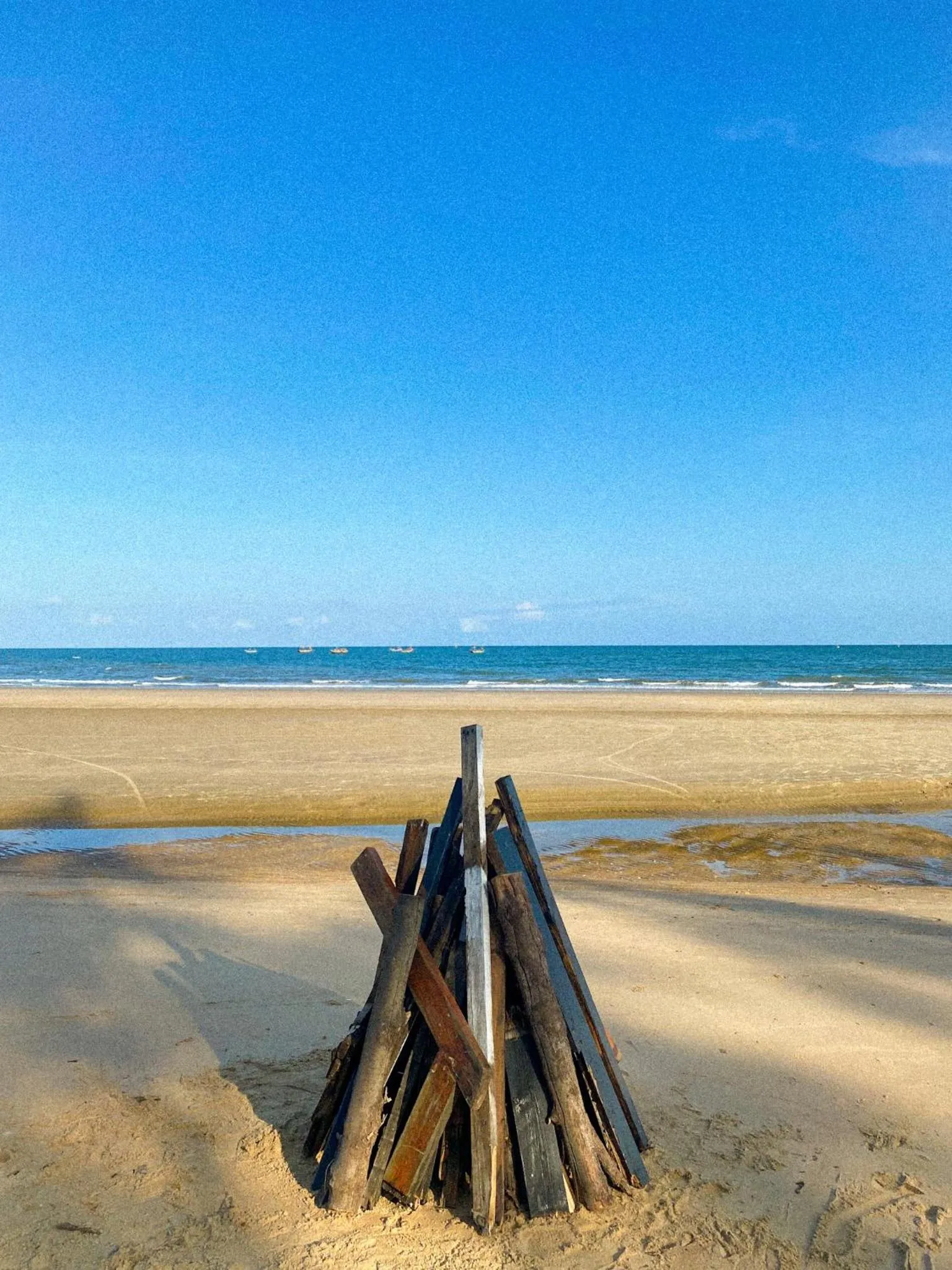 Long Hải Channel Beach Resort