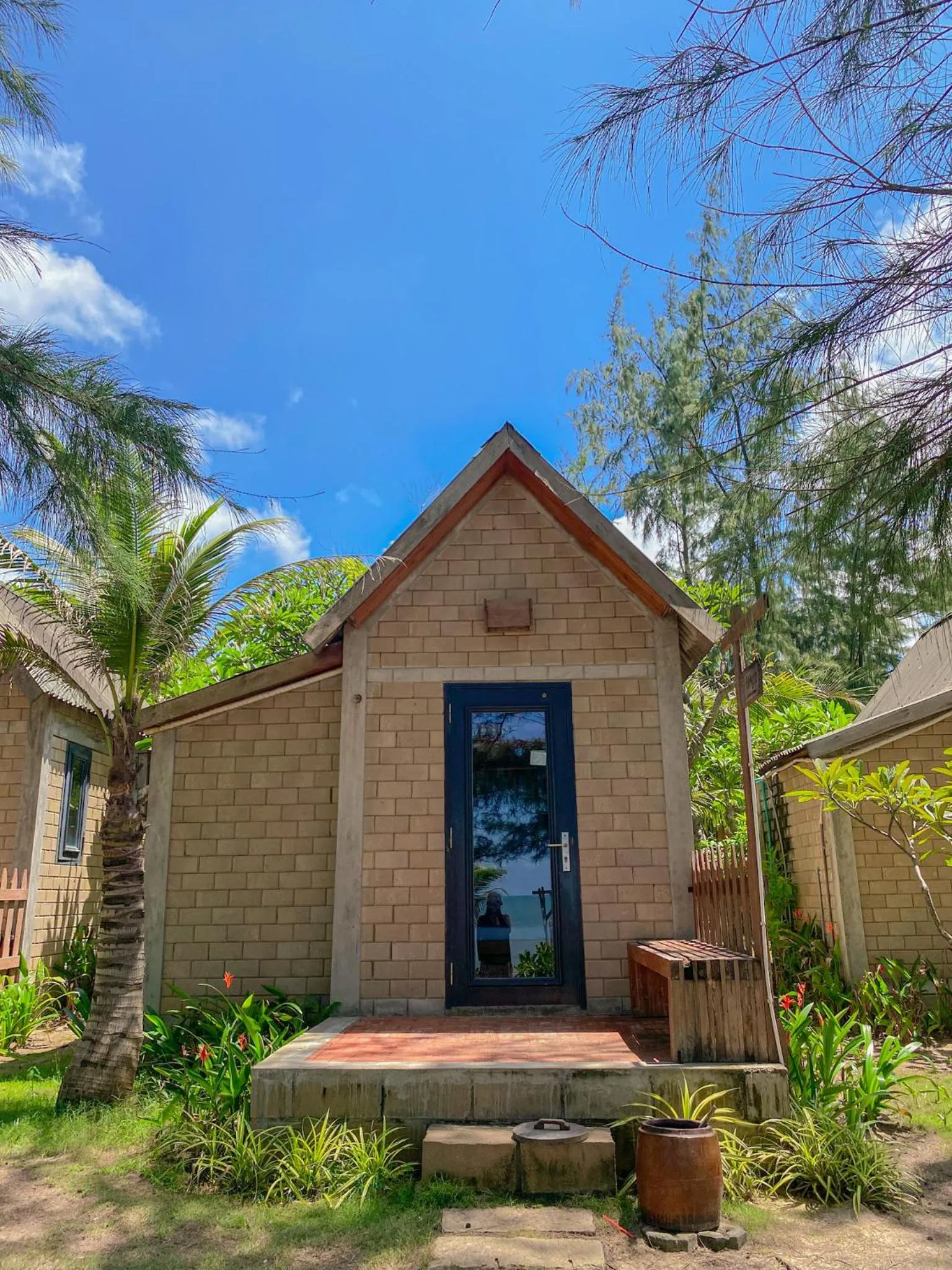 Long Hải Channel Beach Resort