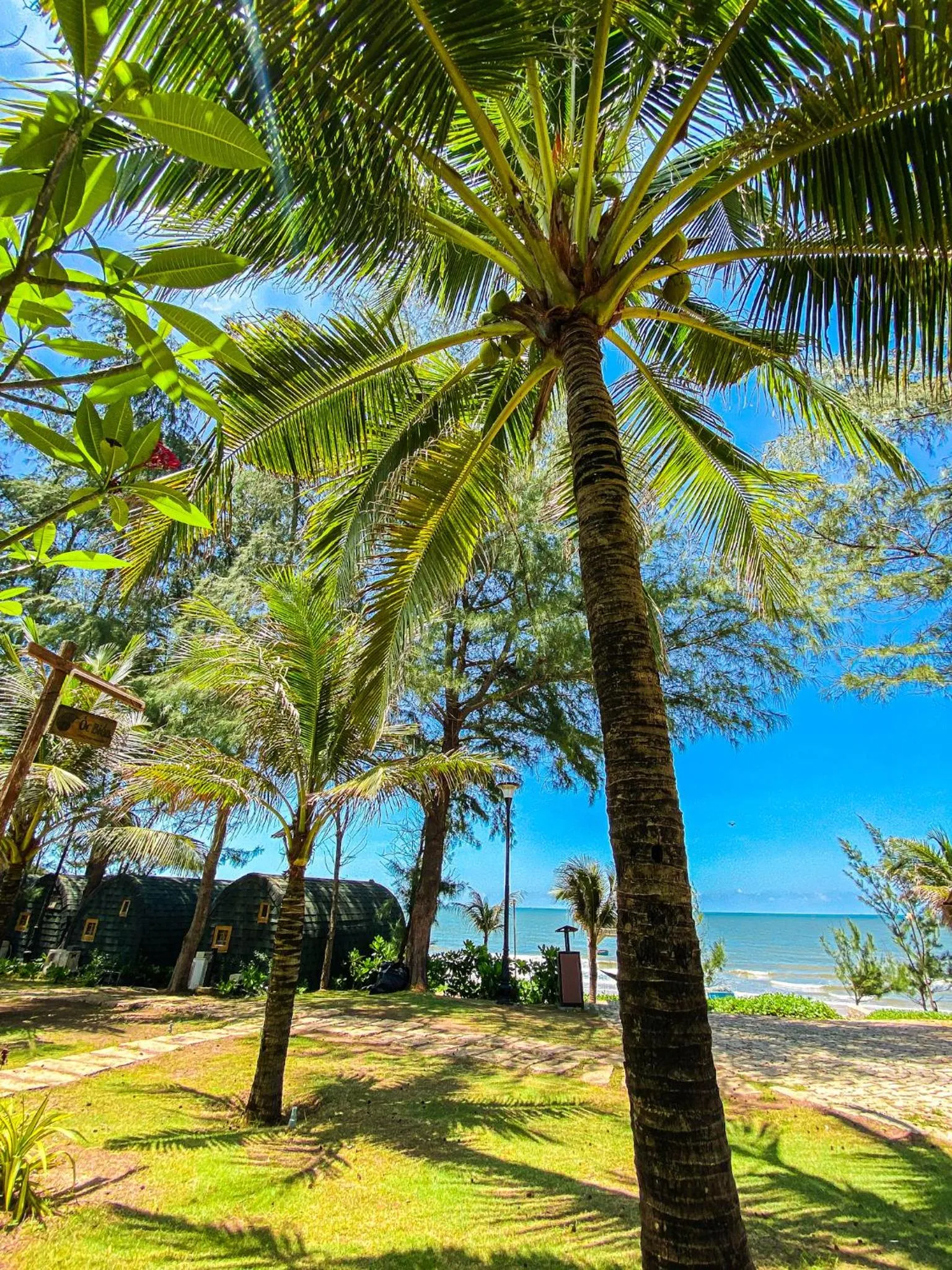 Long Hải Channel Beach Resort