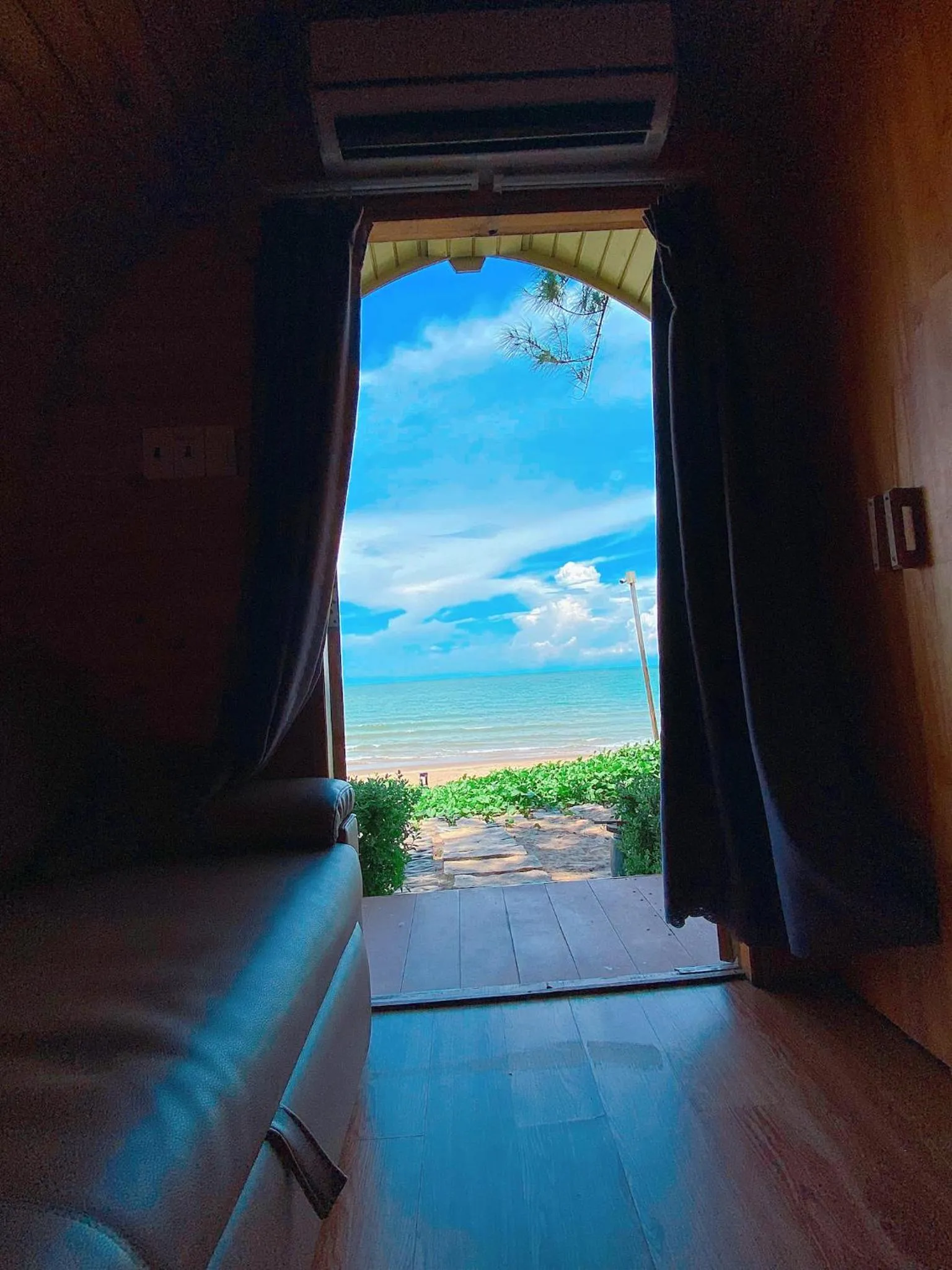 Long Hải Channel Beach Resort