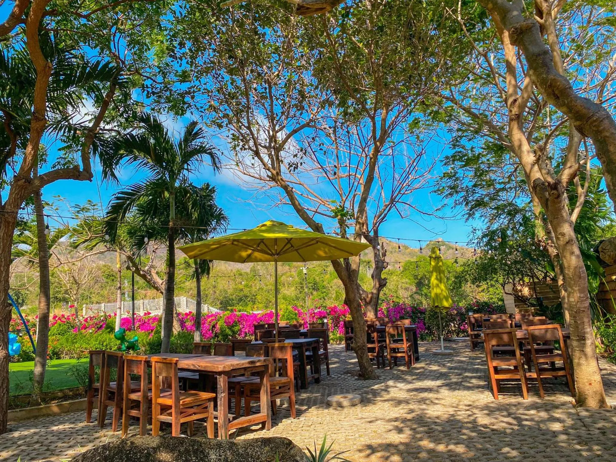 Long Hải Channel Beach Resort