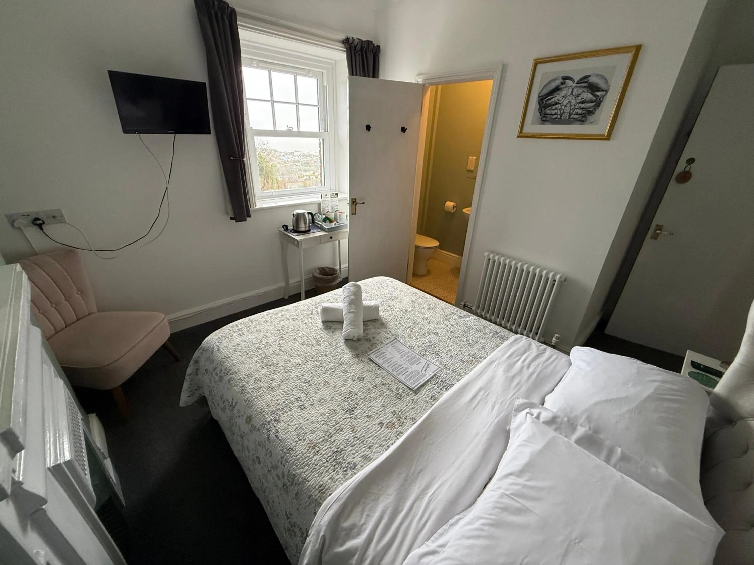 Bed in The Nags Head - Room only accommodation