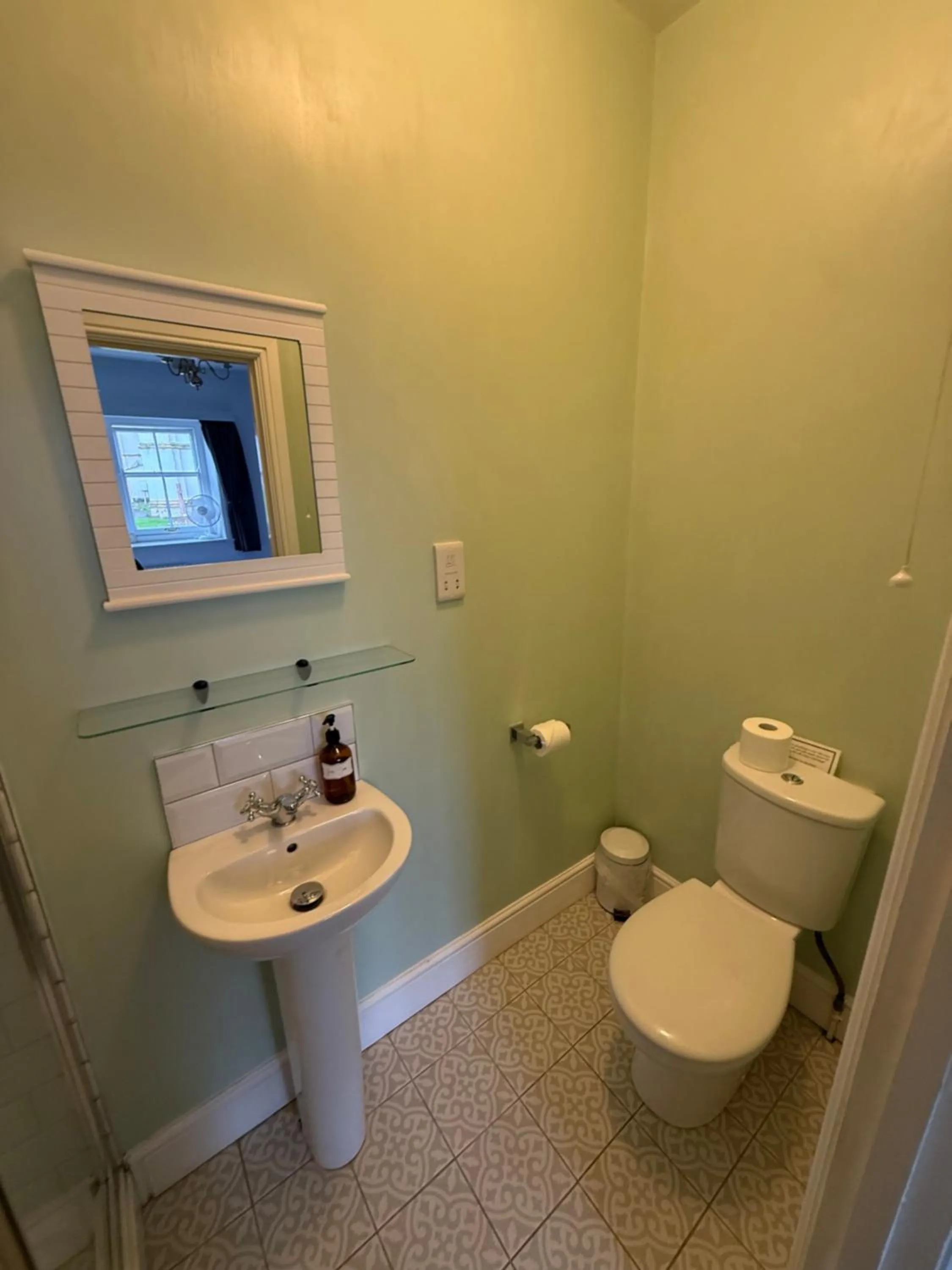 The Nags Head - Room only accommodation