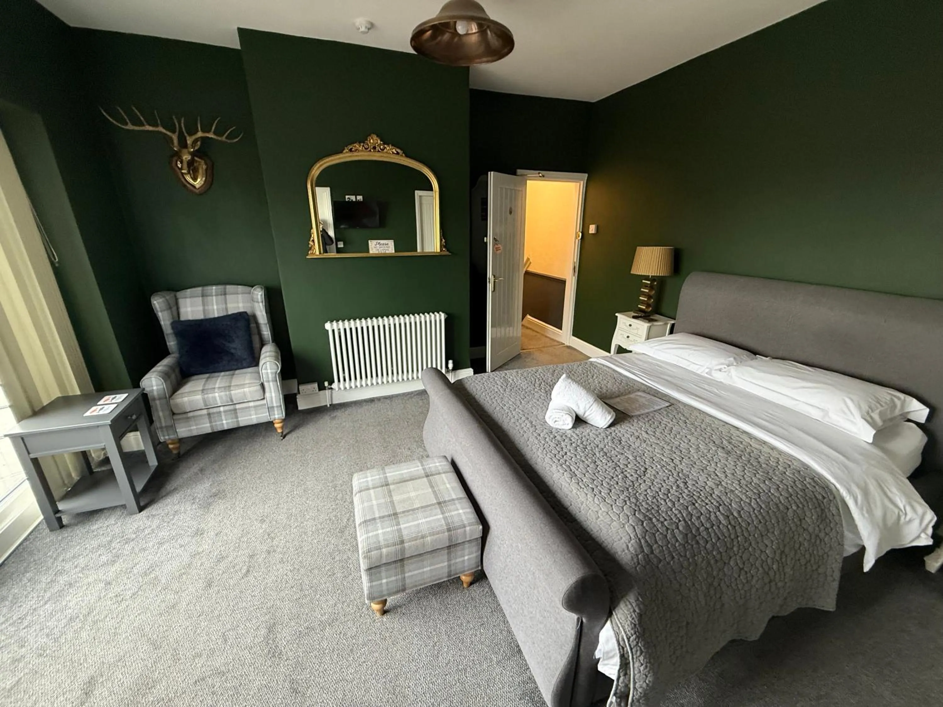 Bed in The Nags Head - Room only accommodation