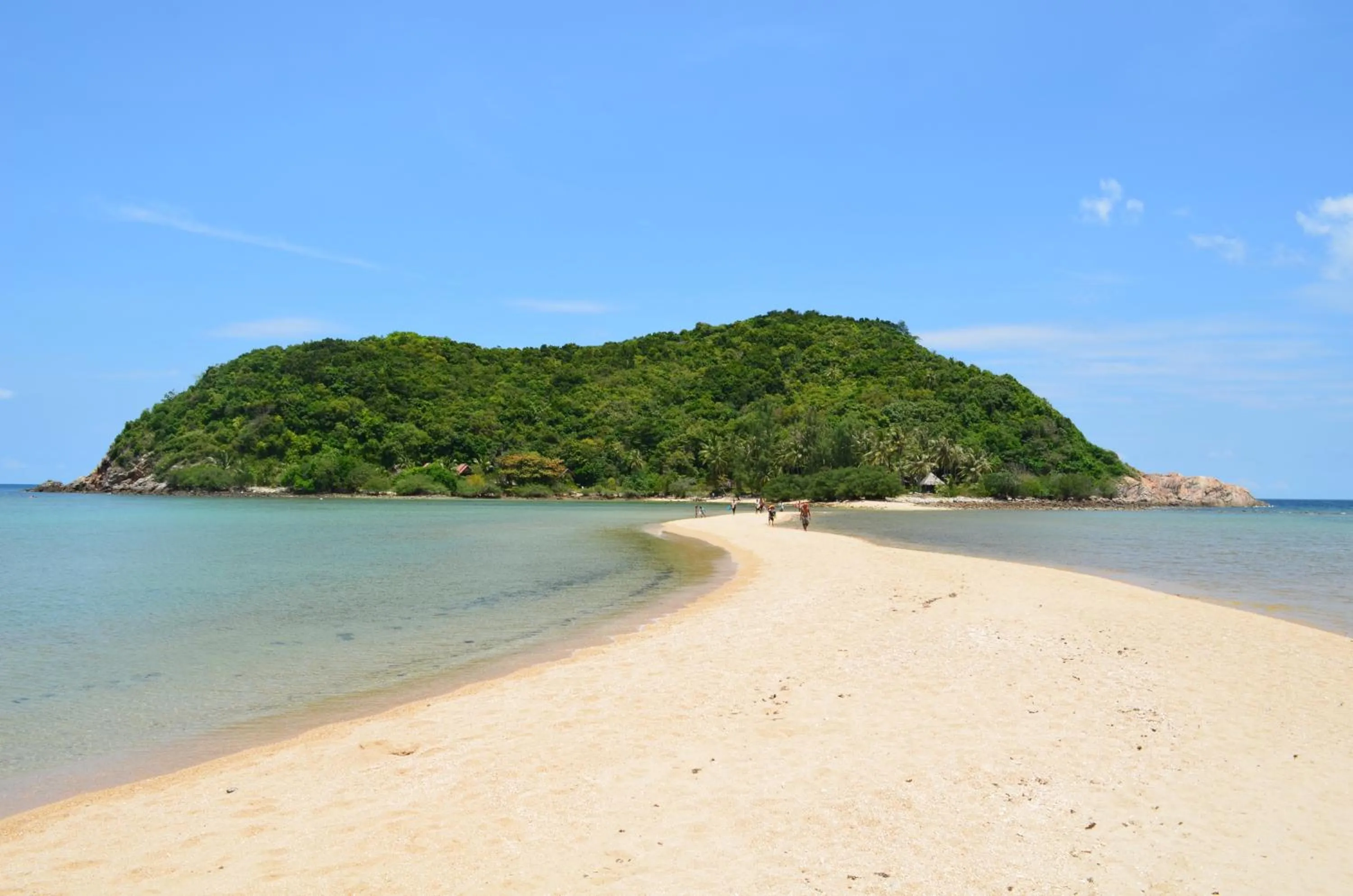 Area and facilities in Maehaad Bay Resort - SHA Plus