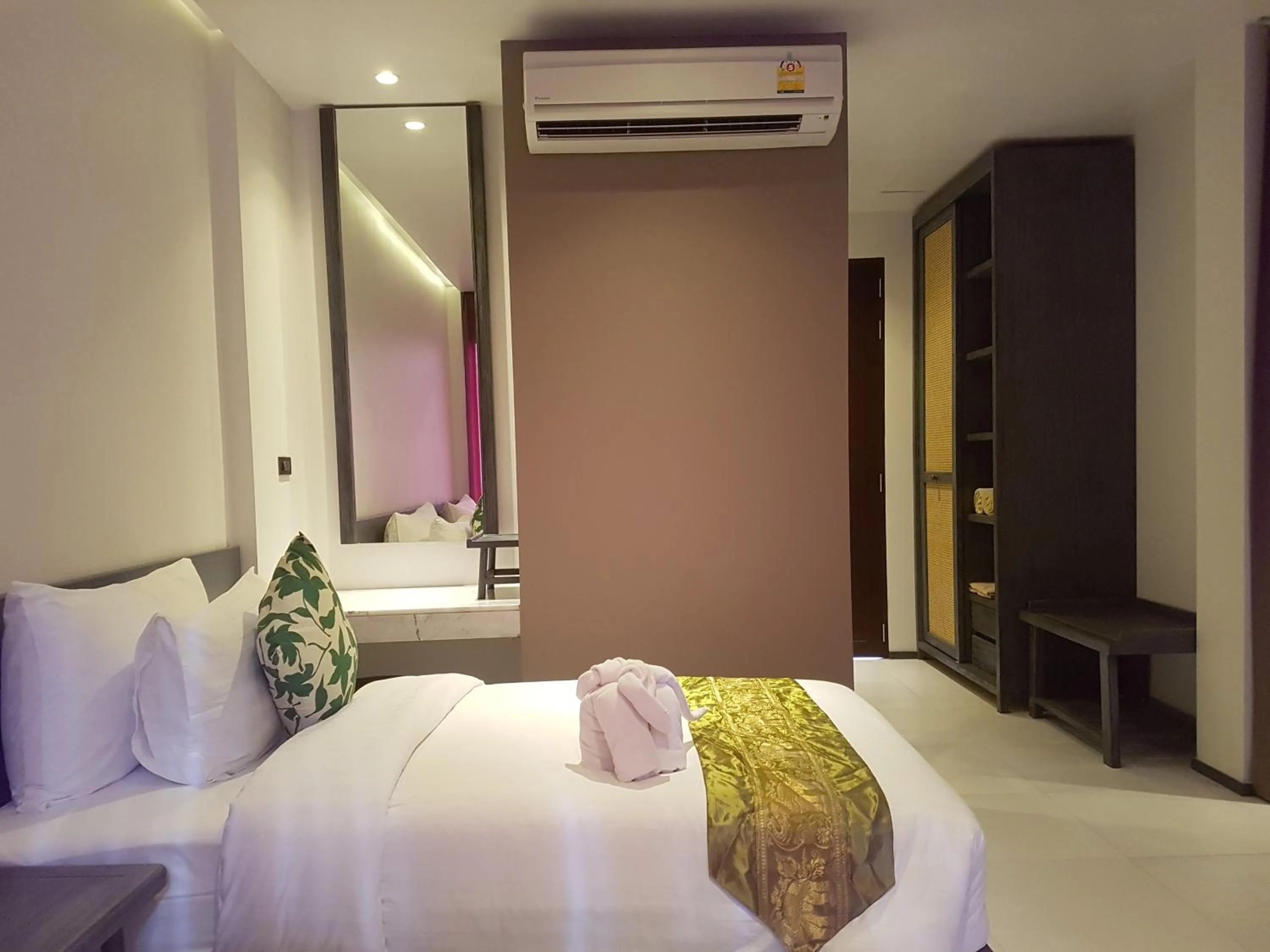 Bedroom, Bed in Maehaad Bay Resort - SHA Plus