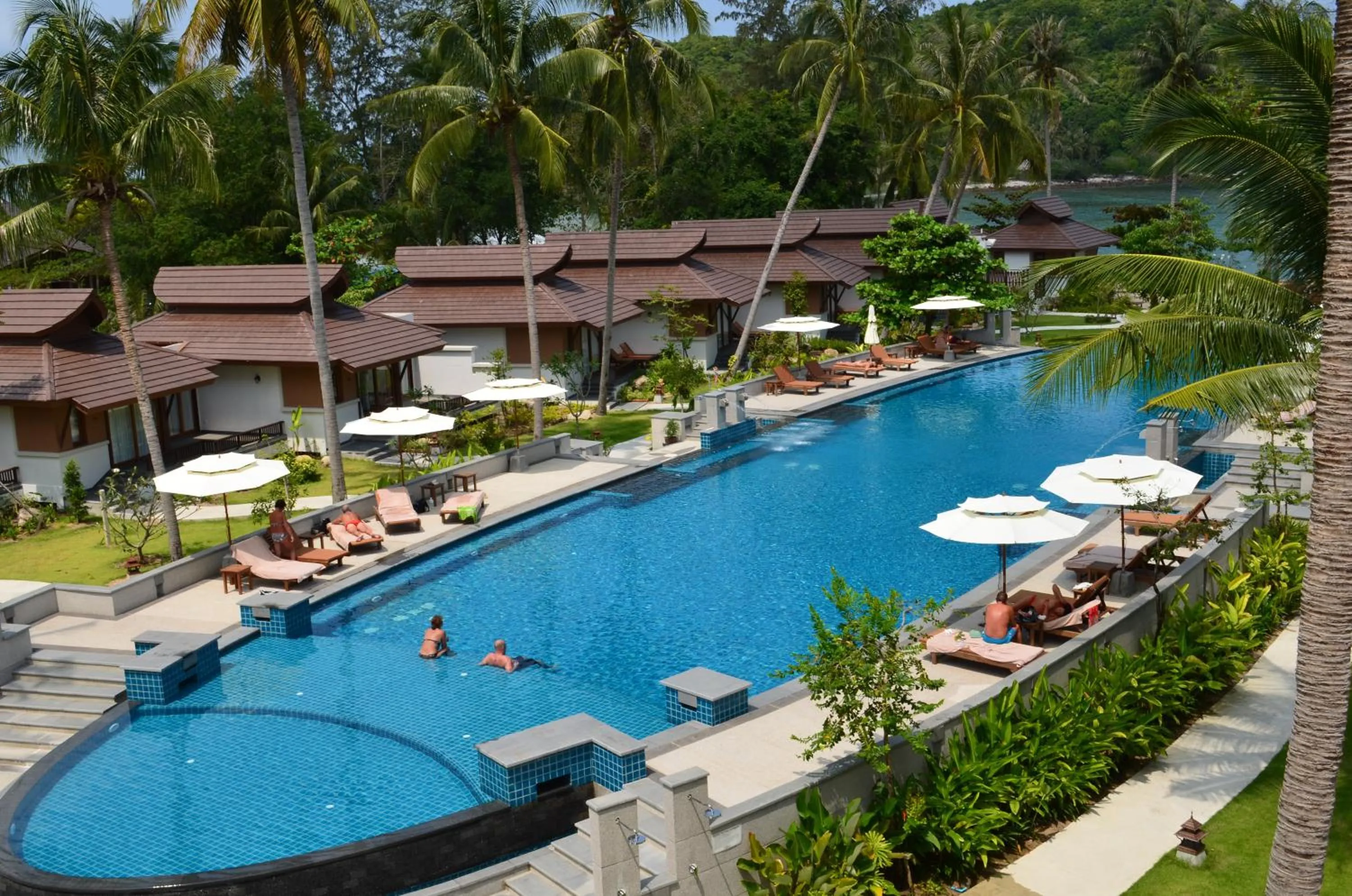 Swimming pool in Maehaad Bay Resort - SHA Plus