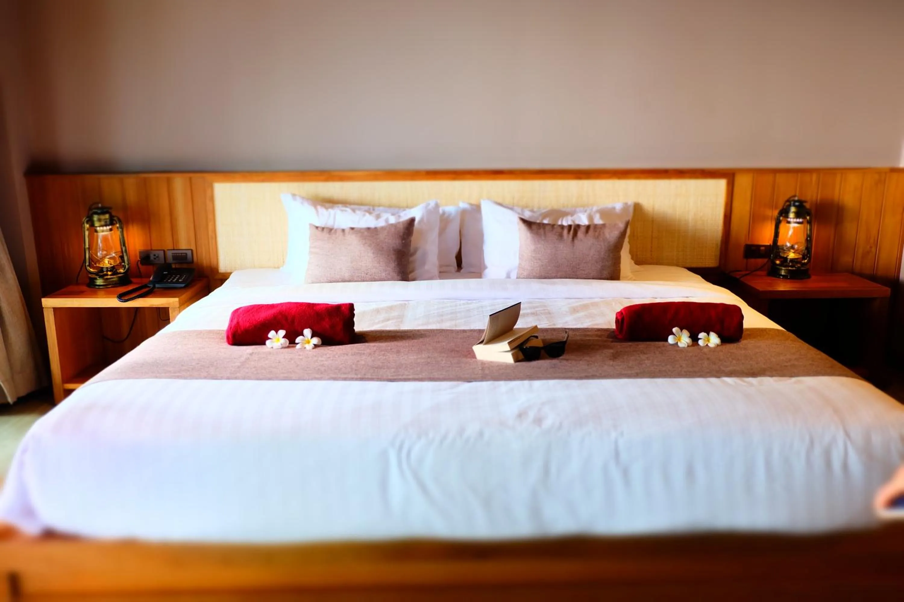 Bed in Koh Ma Beach Resort - SHA Extra Plus