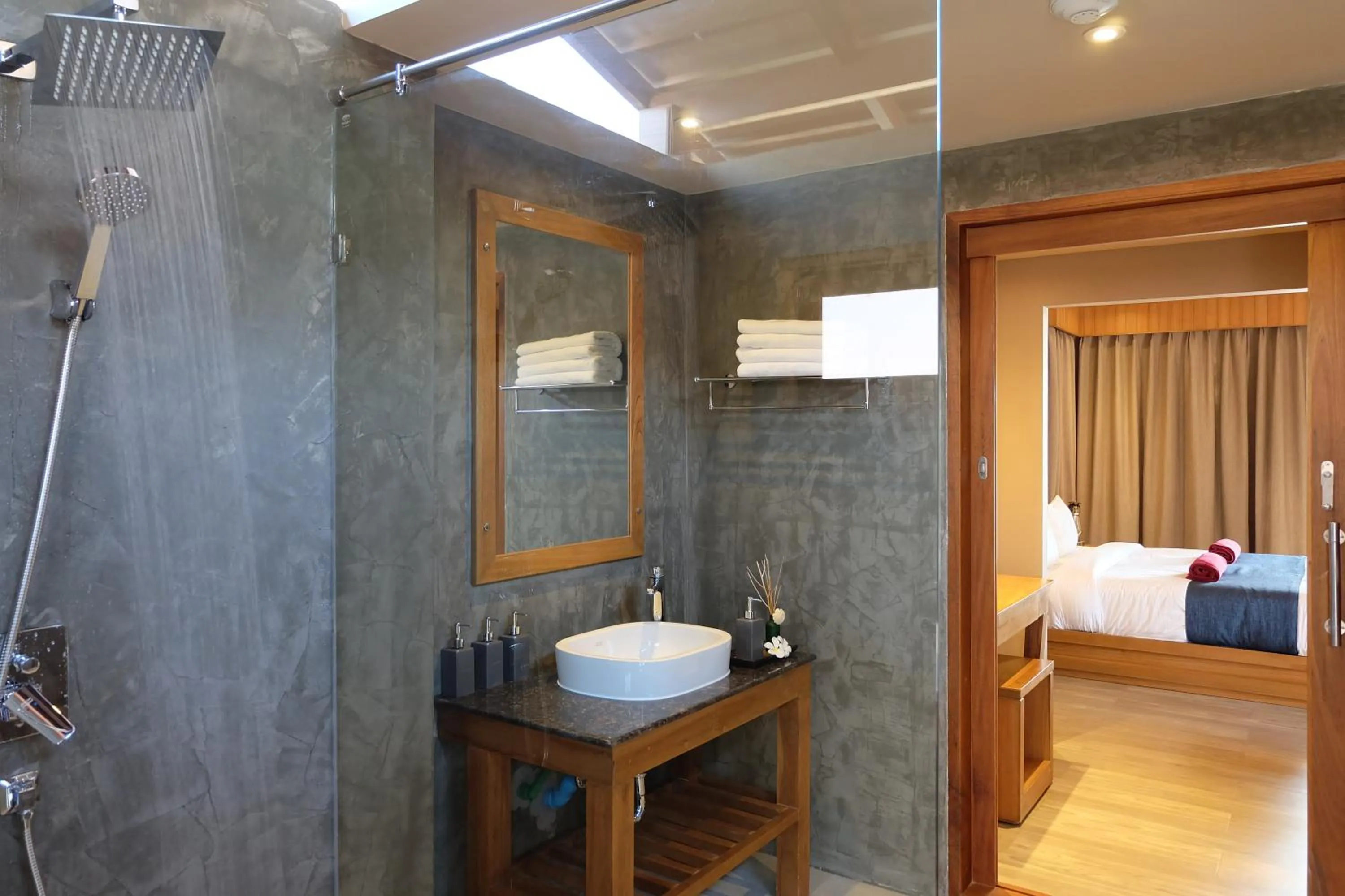 Shower, Bed in Koh Ma Beach Resort - SHA Extra Plus