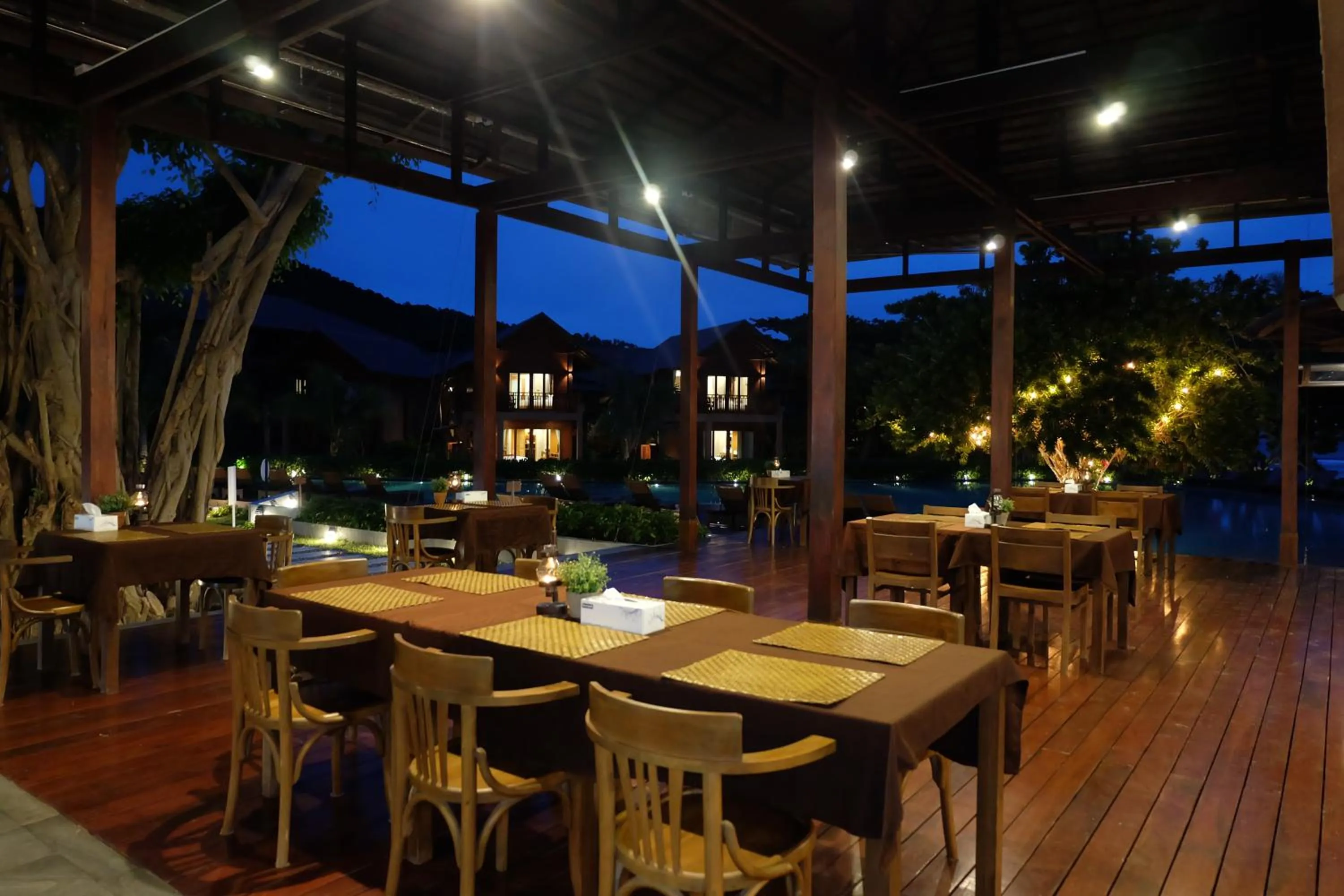 Restaurant/places to eat in Koh Ma Beach Resort - SHA Extra Plus
