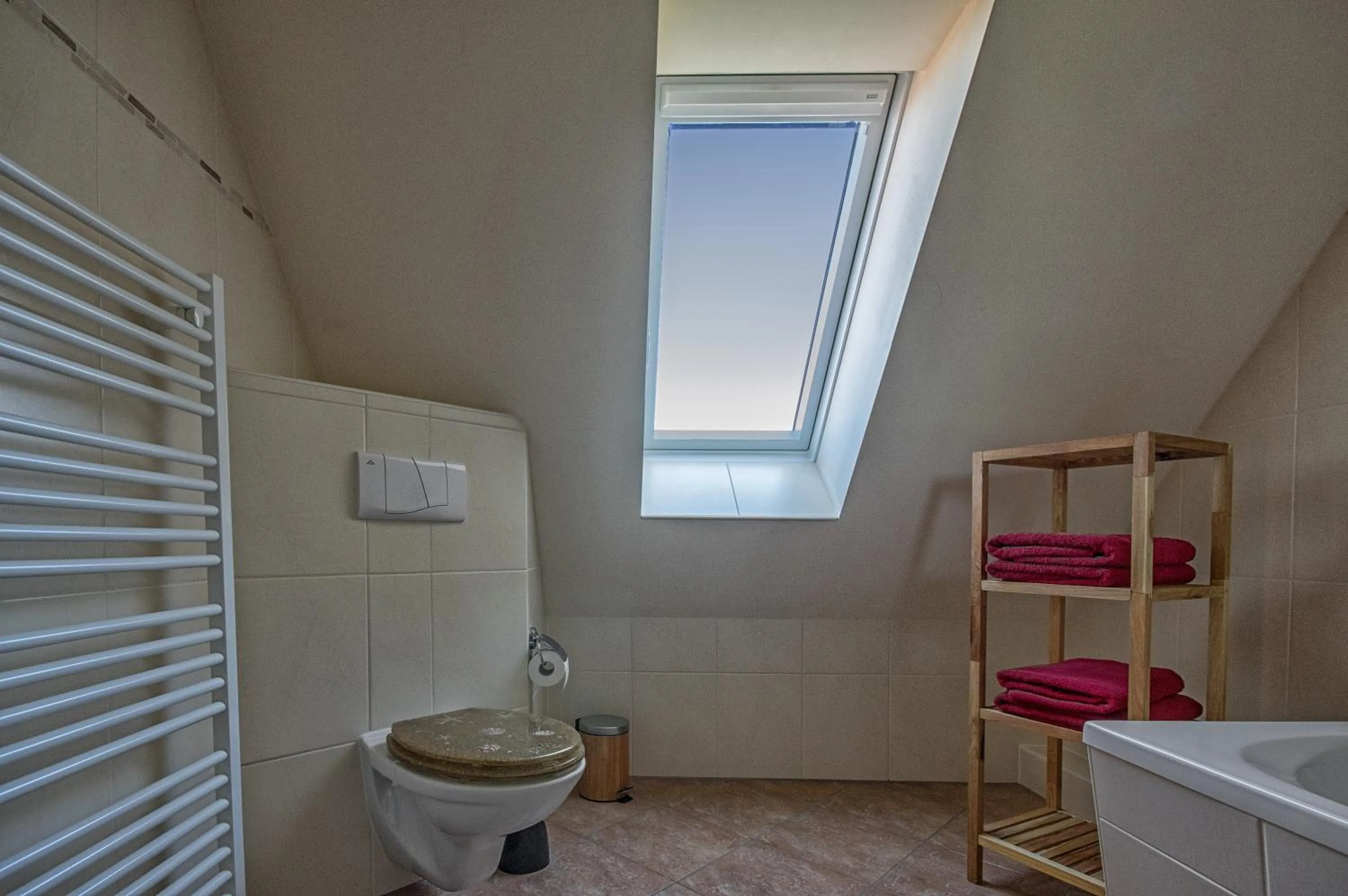 Bathroom in Gastwirtschaft & Hotel Hallescher Anger